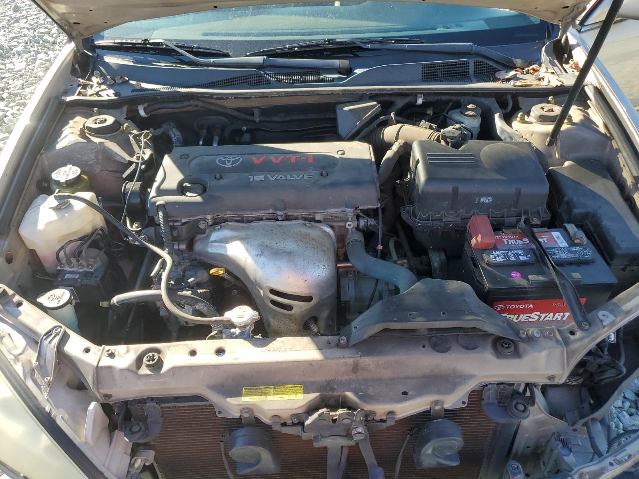 2005 Toyota Camry - Image 11