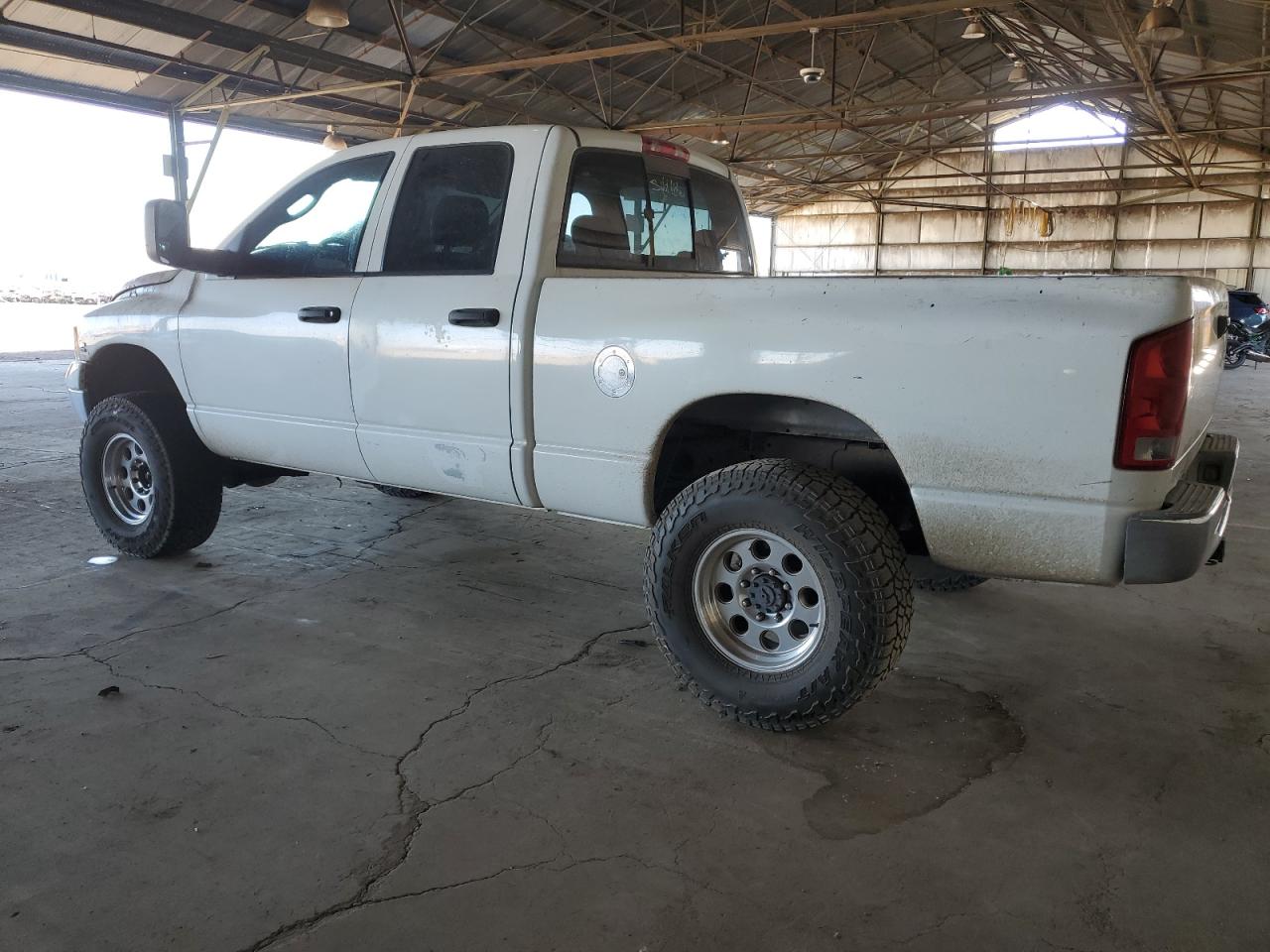 2004 Dodge RAM - Image 2