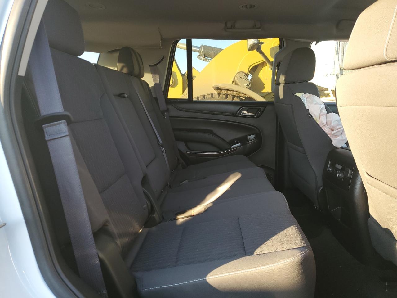 2017 GMC Yukon - Image 11