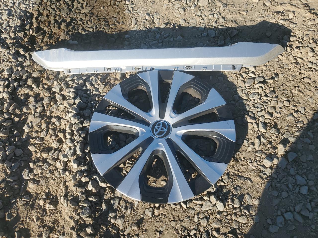2021 Toyota Corolla - Image 12