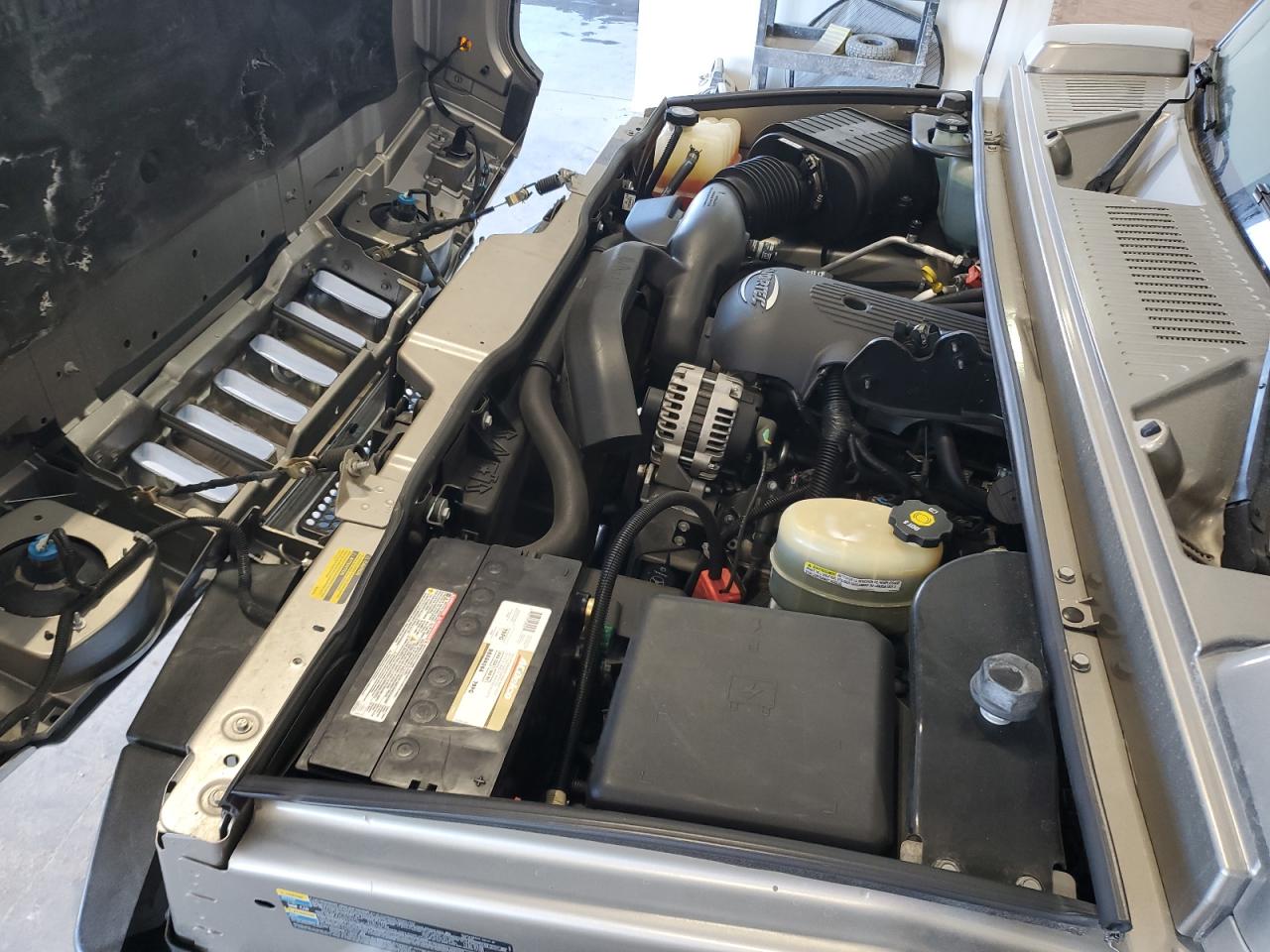 2003 Hummer H2 - Image 12