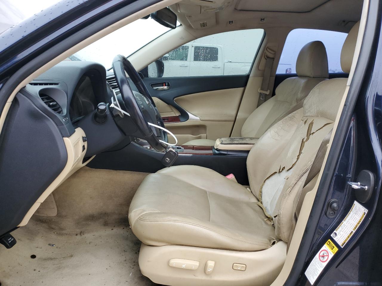2007 Lexus IS - Image 7