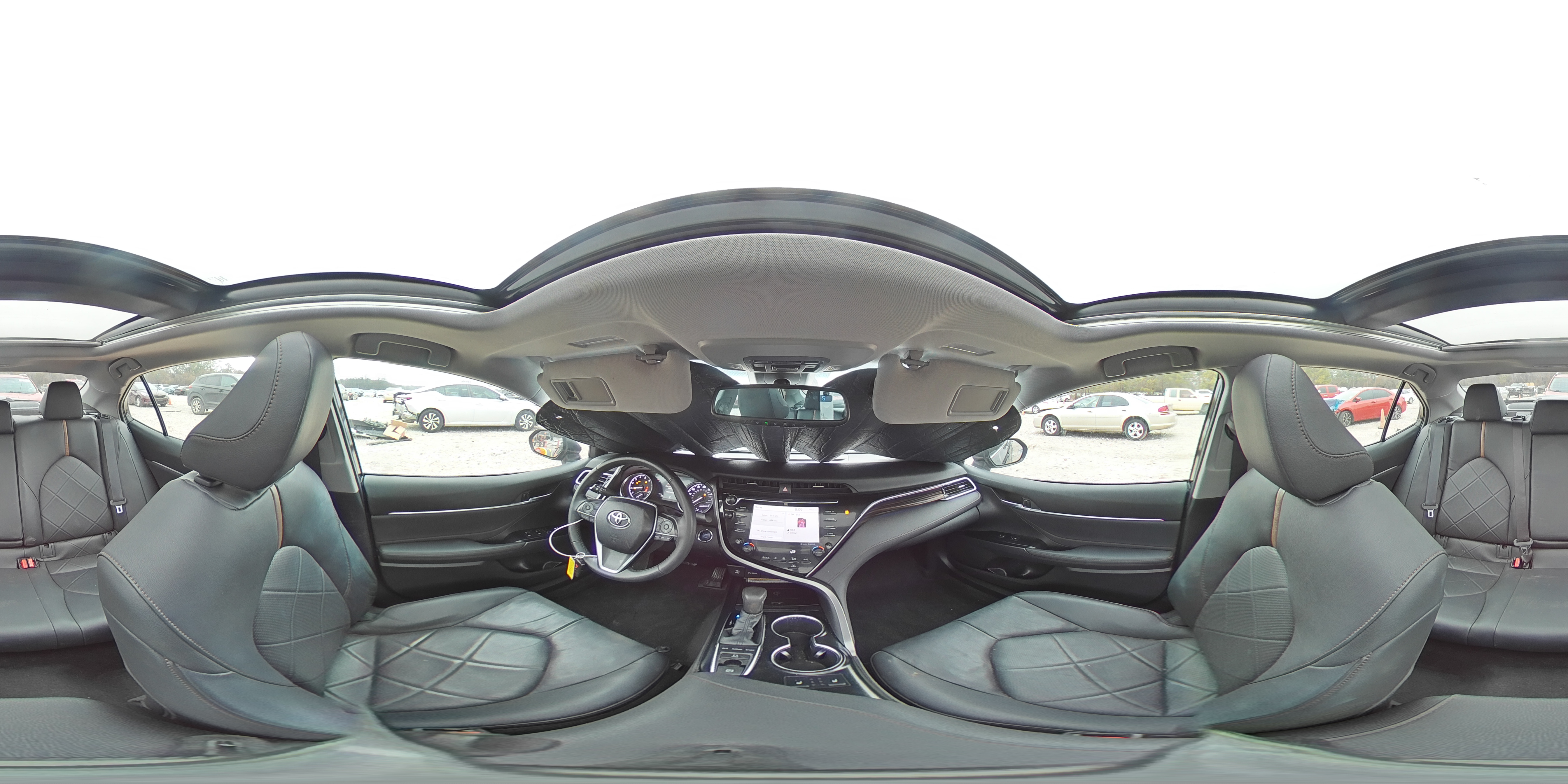 2018 Toyota Camry - Image 15