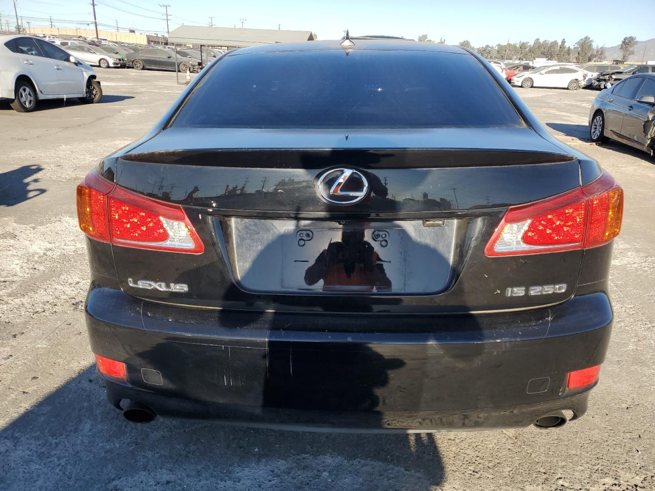 2010 Lexus IS - Image 6