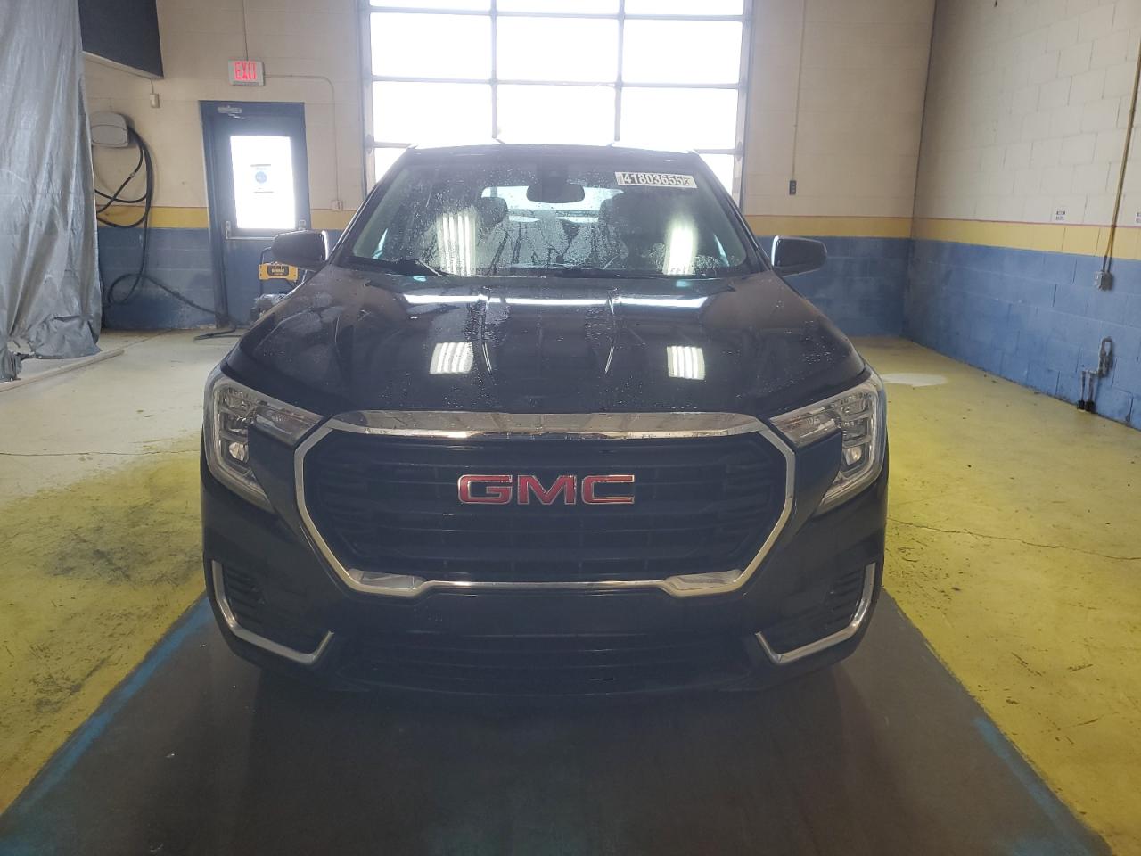 2022 GMC Terrain - Image 5