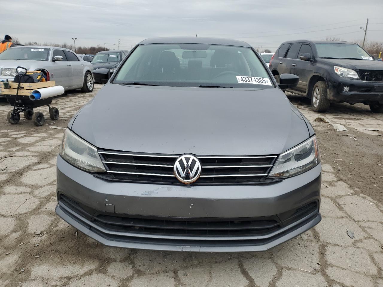 2016 Volkswagen Jetta - Image 5