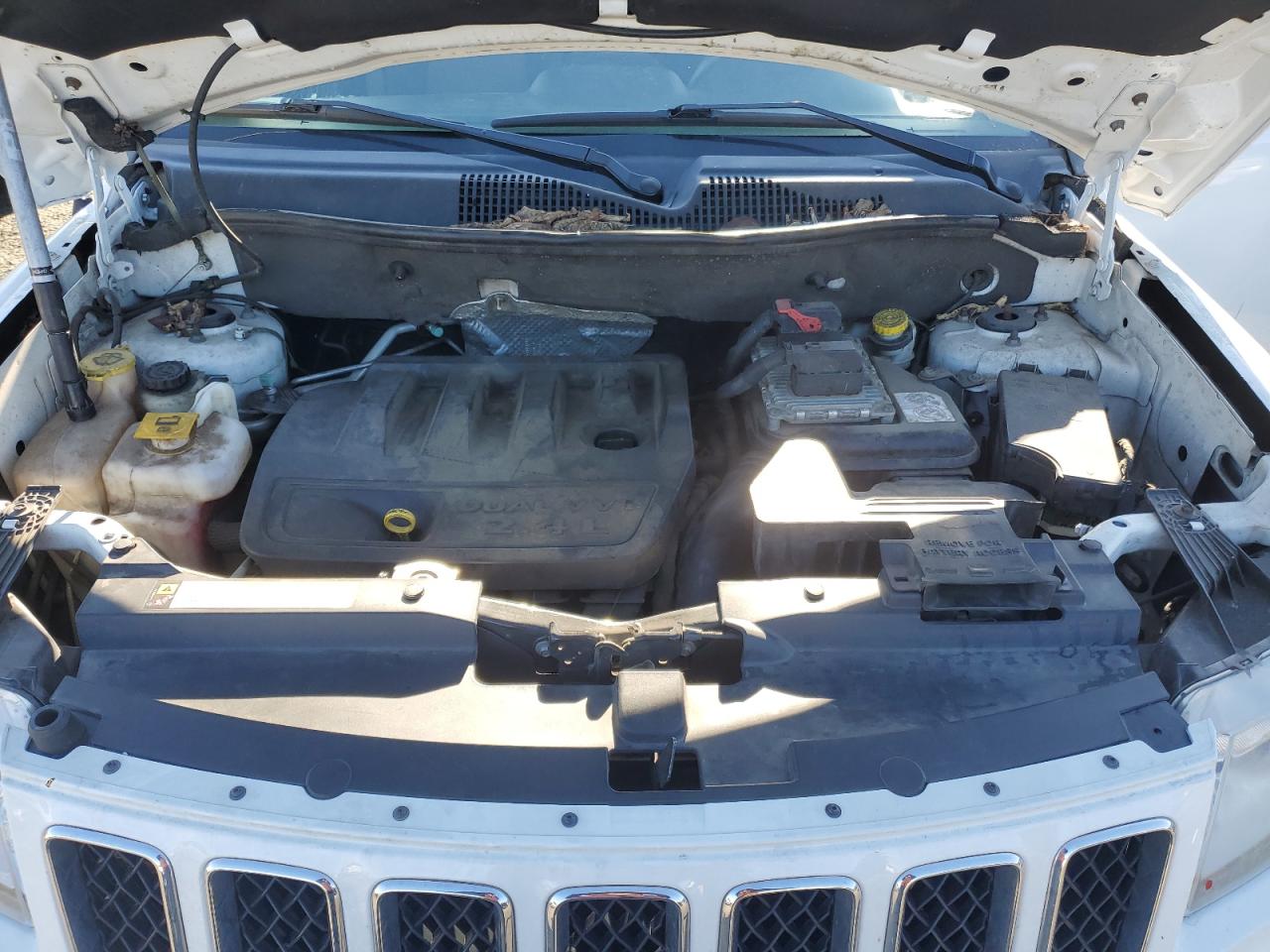 2012 Jeep Compass - Image 13