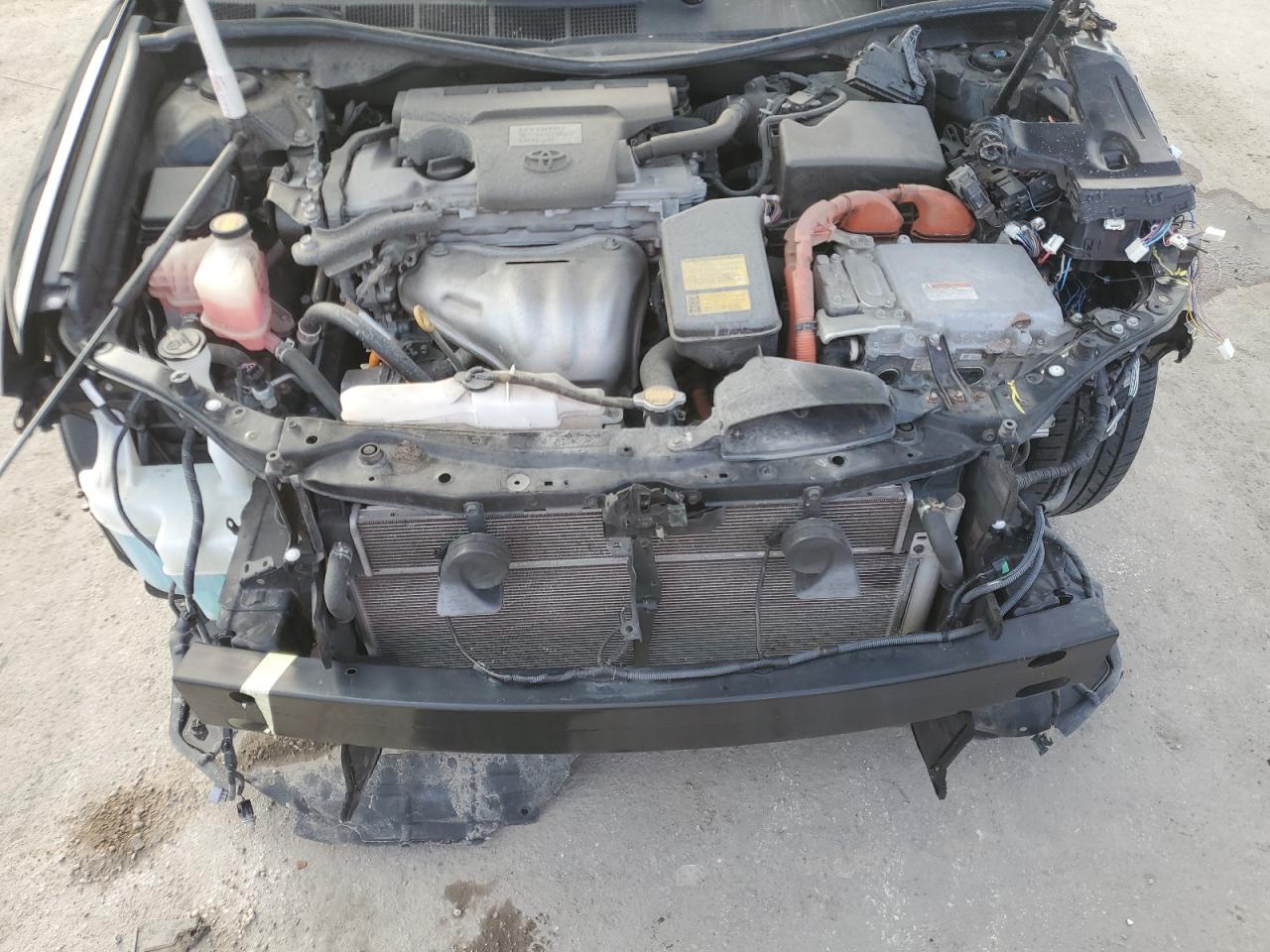 2013 Toyota Camry - Image 11