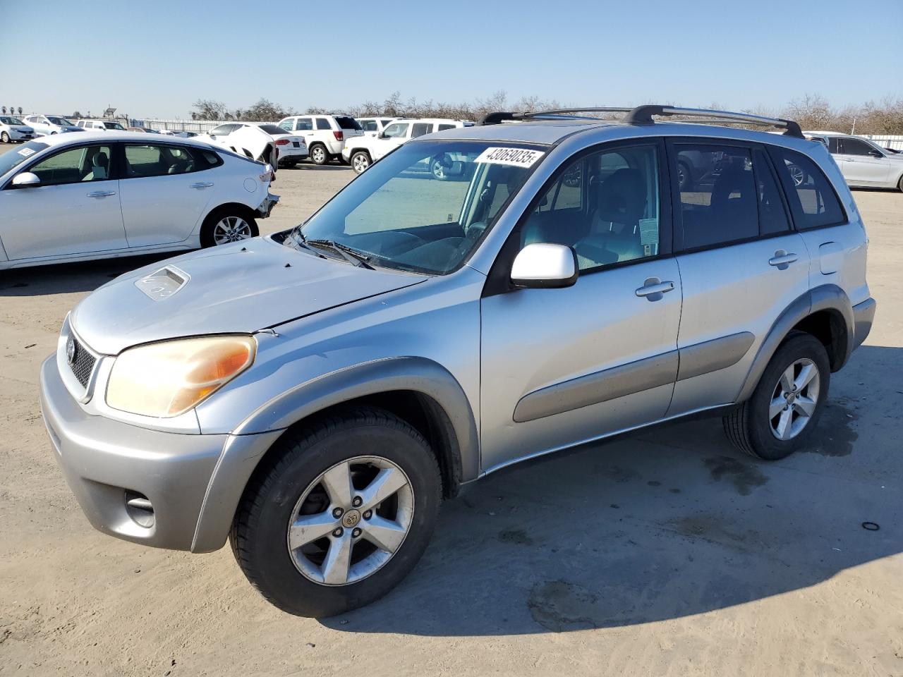 2005 Toyota RAV 4 - Image 1