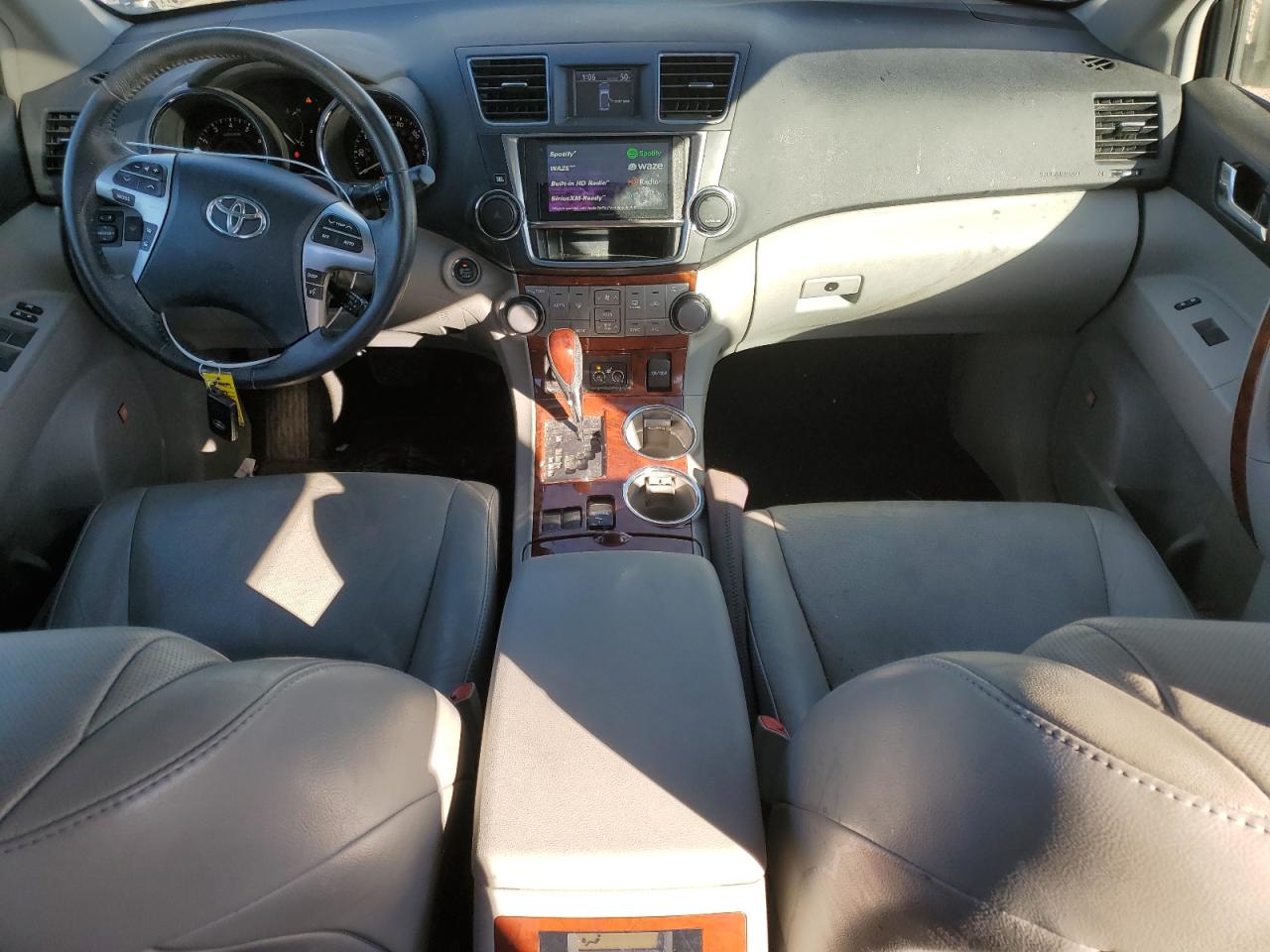 2013 Toyota Highlander - Image 8