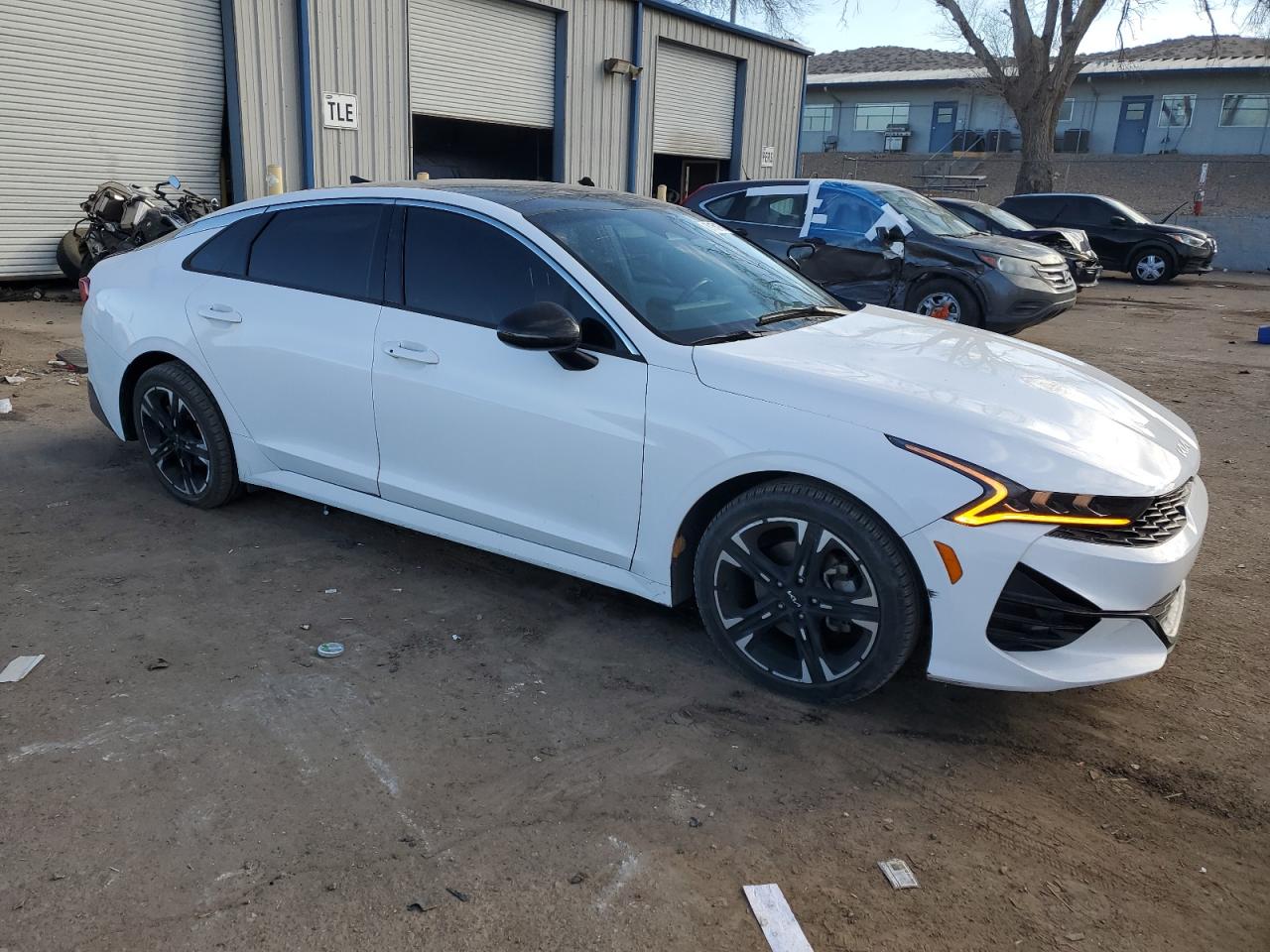 2021 Kia K5 - Image 4
