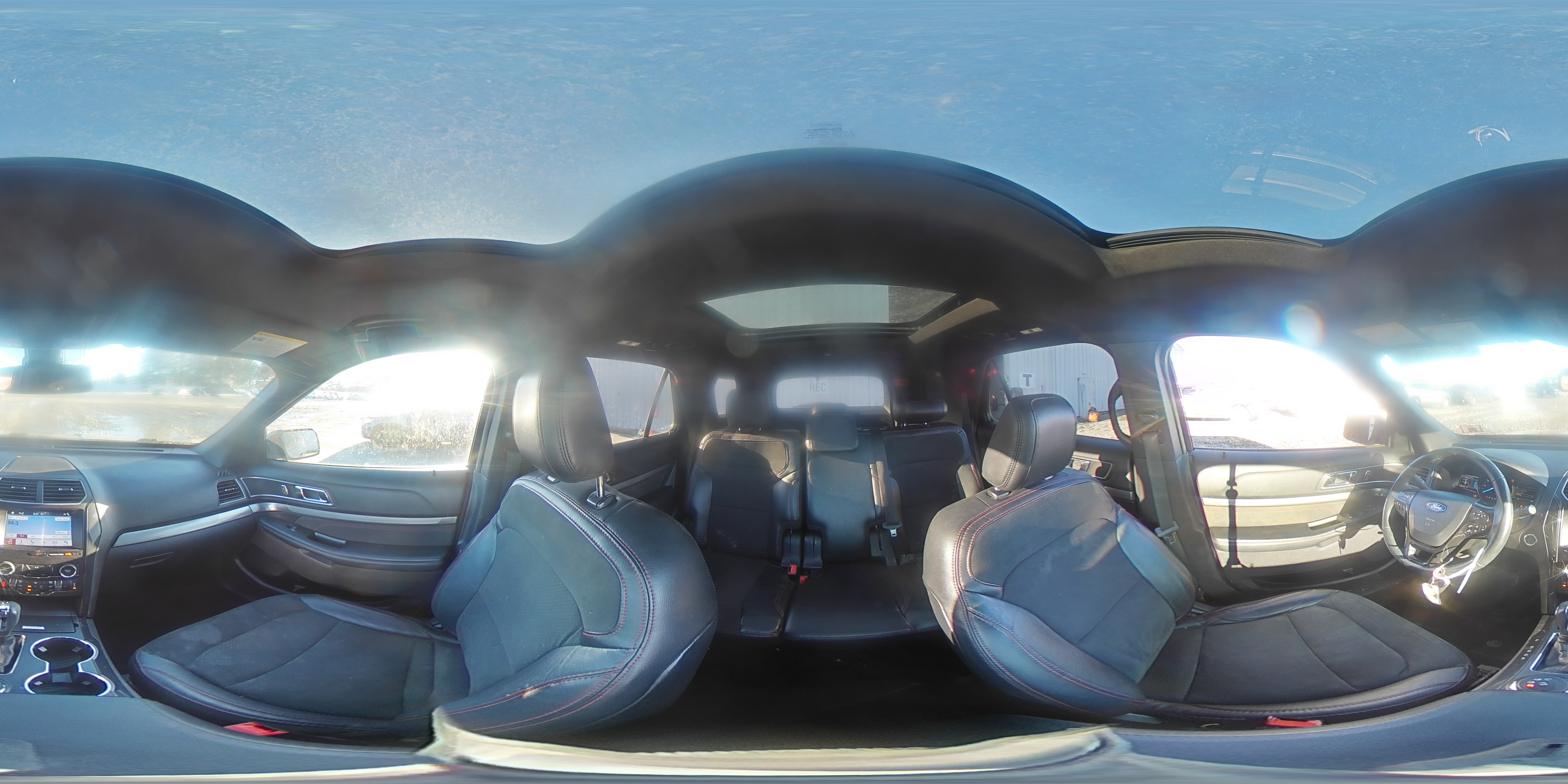 2019 Ford Explorer - Image 16