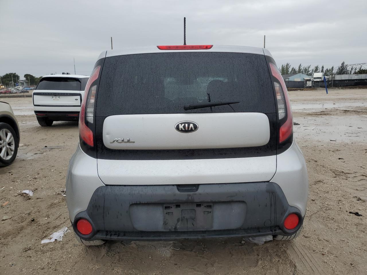 VIN KNDJN2A28F7760324 2015 KIA SOUL no.6