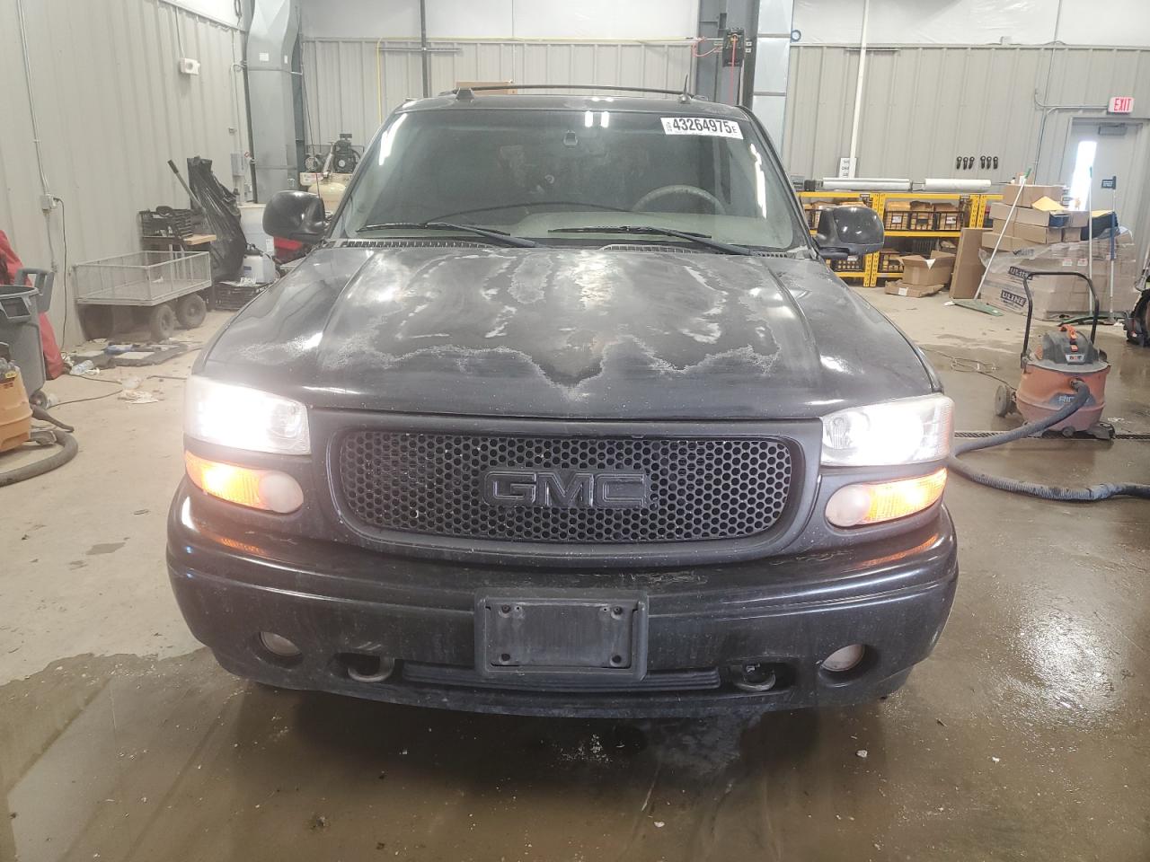 2005 GMC Yukon - Image 5