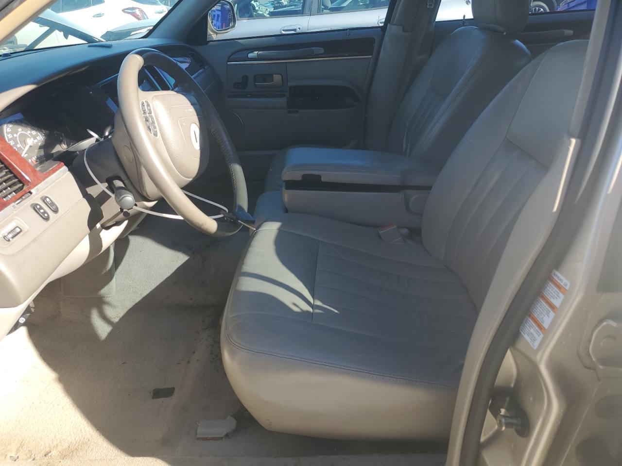 2004 Lincoln Town Car Executive VIN: 1LNHM81W24Y634969 Lot: 88476655