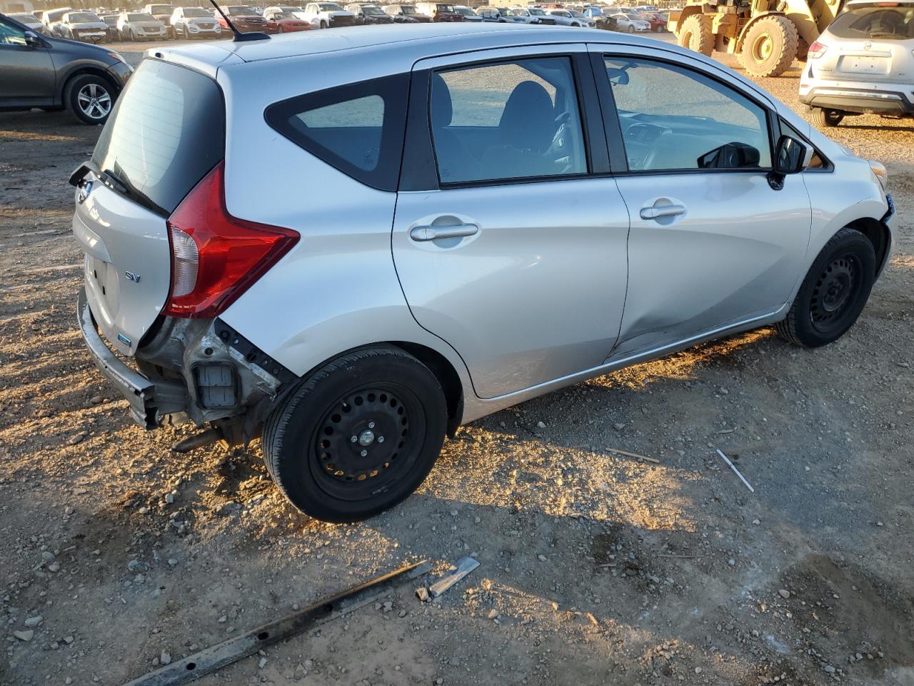 2016 Nissan Versa - Image 3