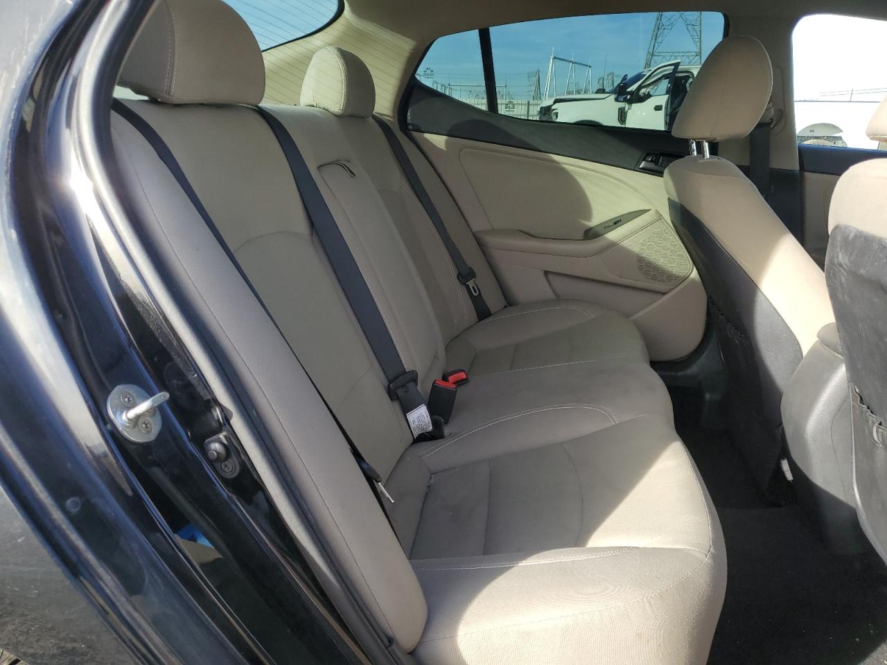 2013 Kia Optima - Image 10