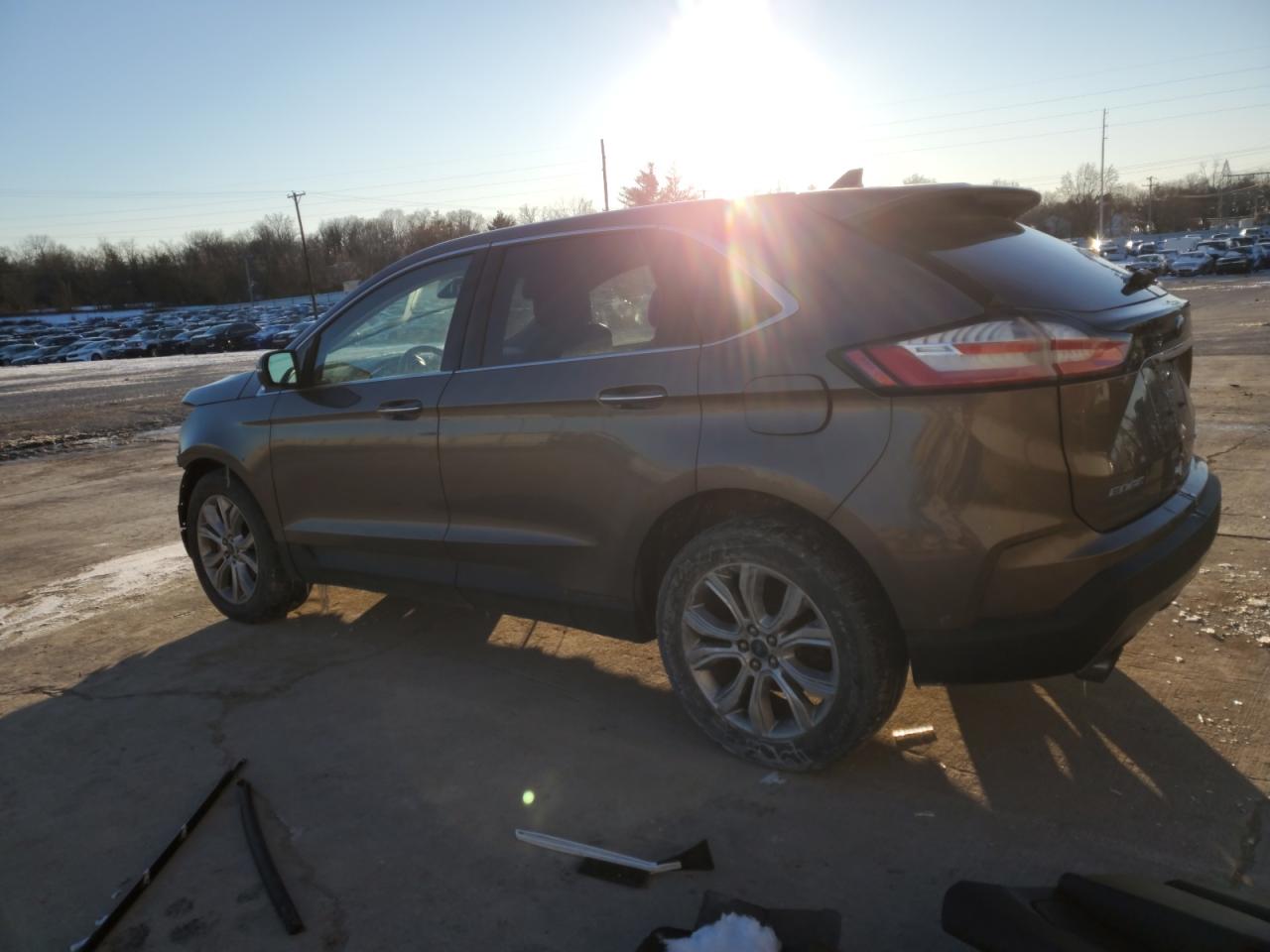 2019 Ford Edge - Image 2