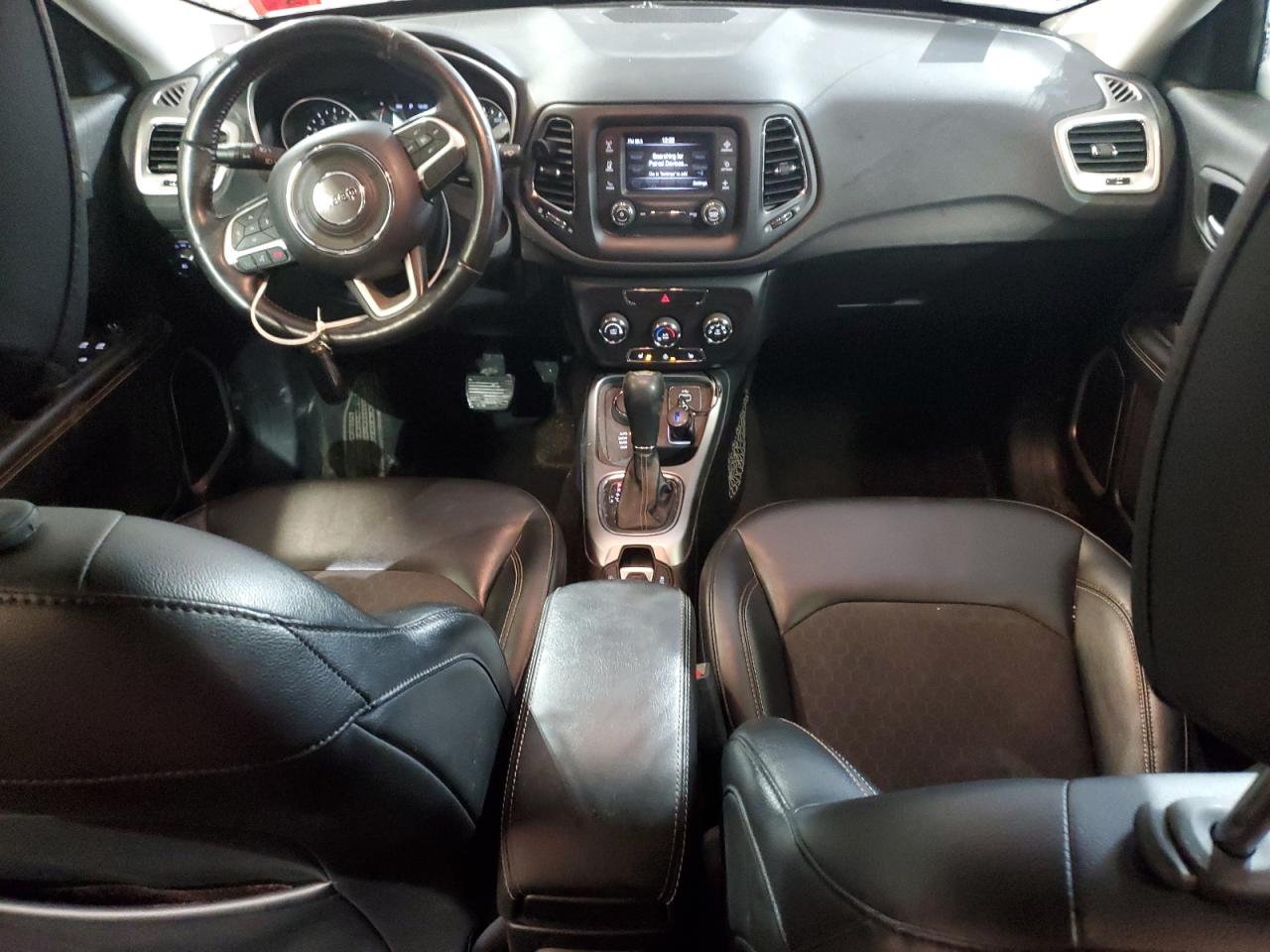 2018 Jeep Compass - Image 8