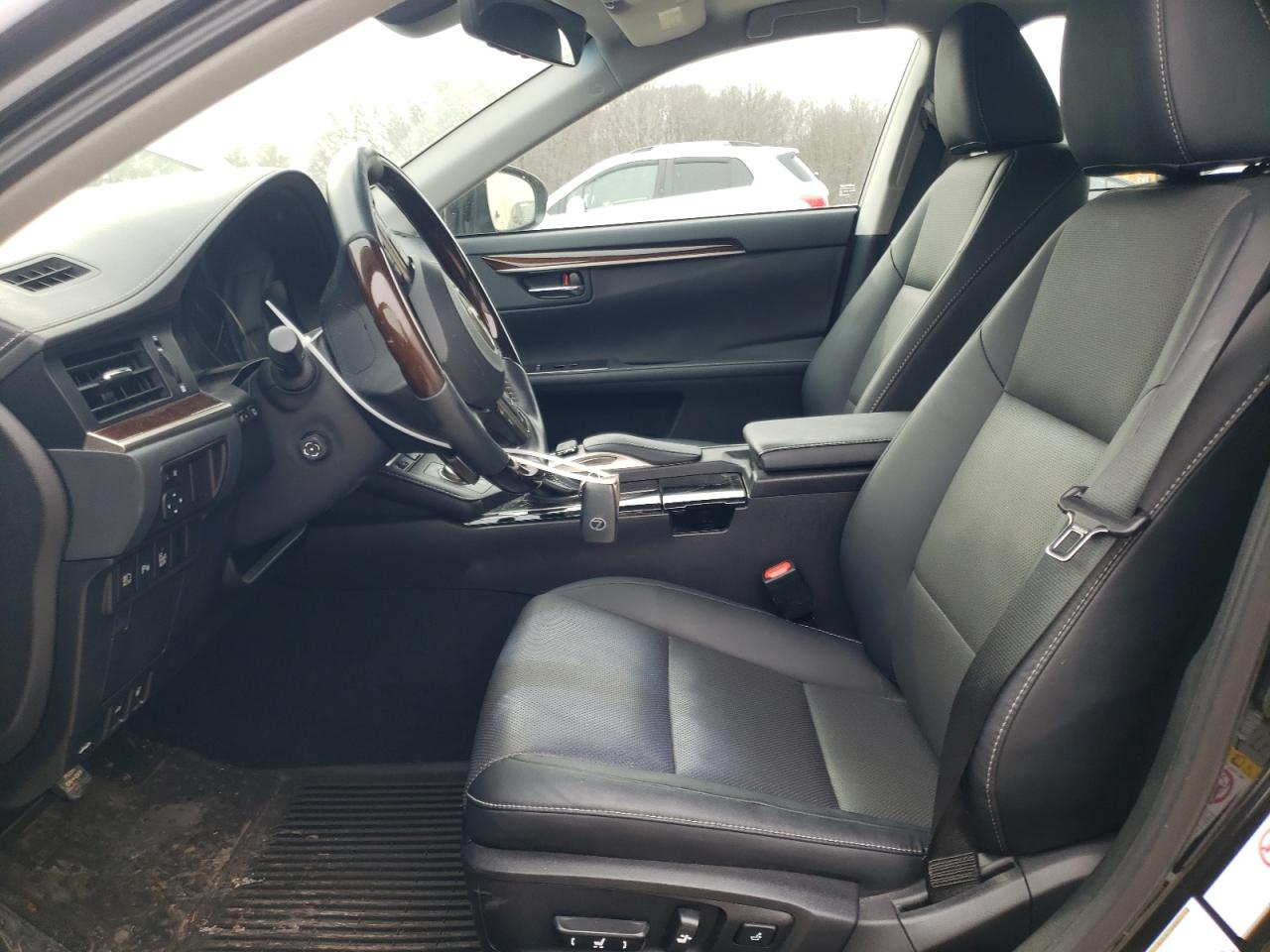 2017 Lexus ES - Image 7