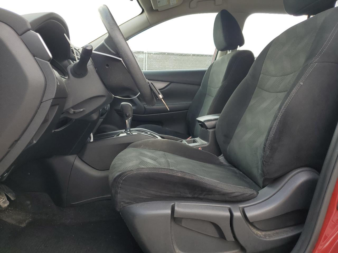 2016 Nissan Rogue - Image 7