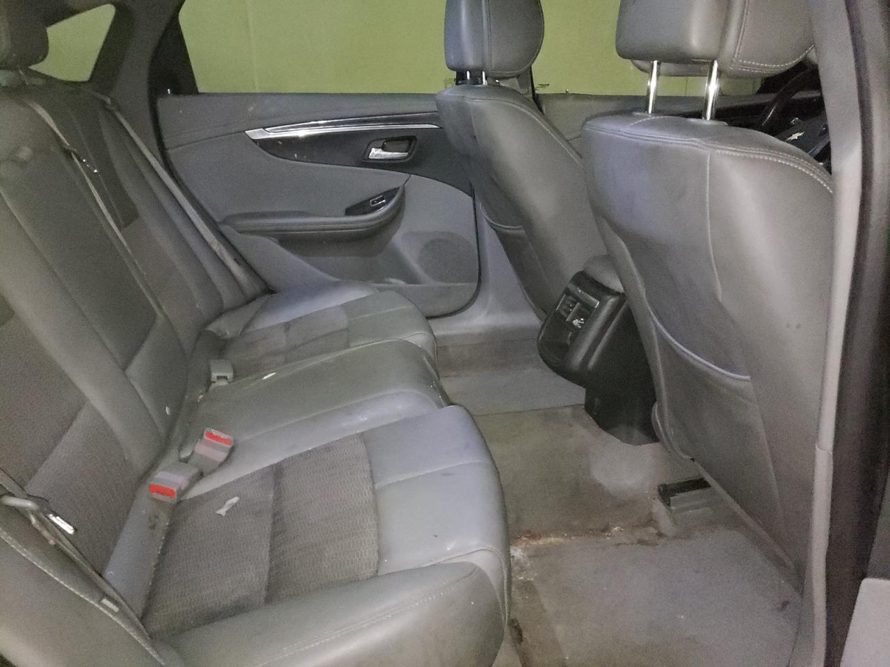 2014 Chevrolet Impala - Image 10
