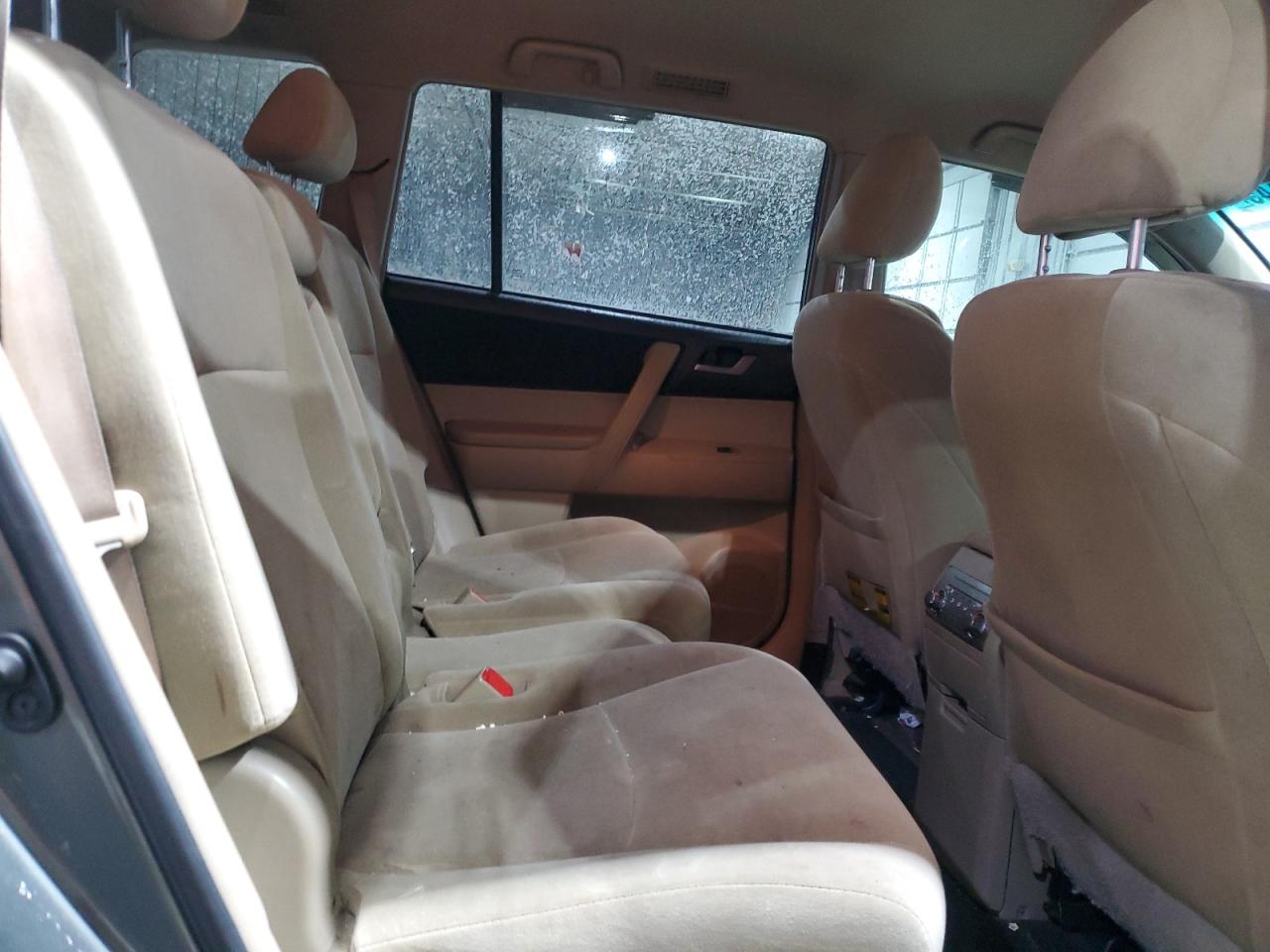 2013 Toyota Highlander - Image 12