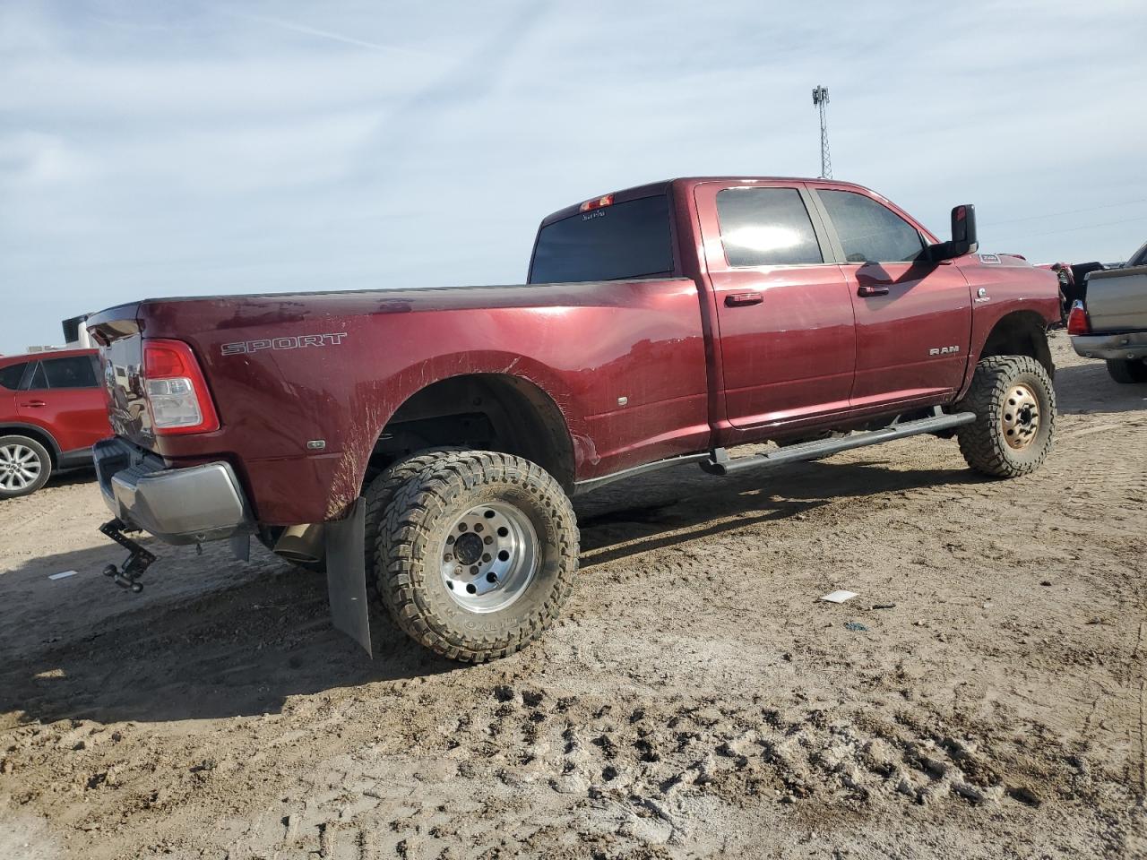 2019 RAM 3500 - Image 3
