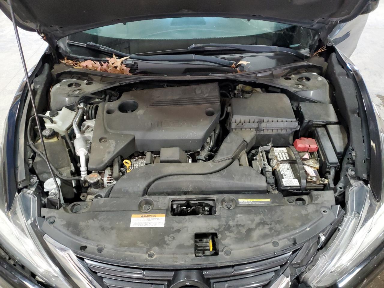 2018 Nissan Altima - Image 13