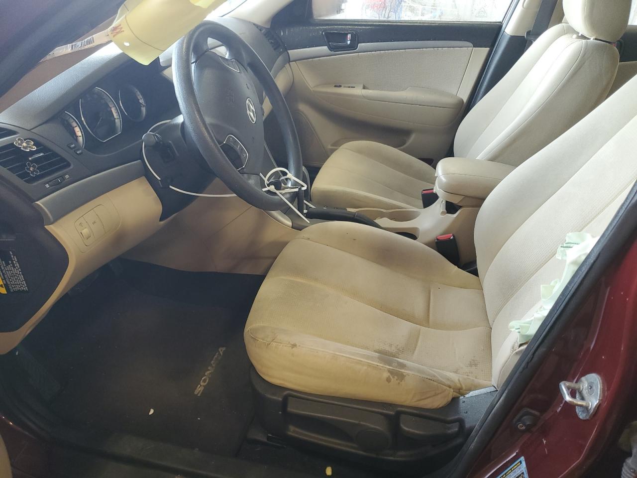 2009 Hyundai Sonata - Image 7