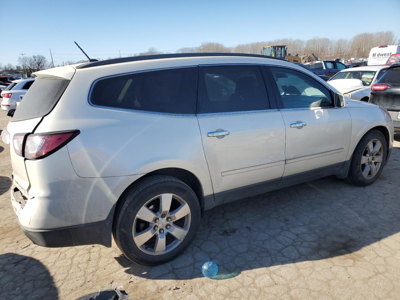 2014 Chevrolet Traverse - Image 3