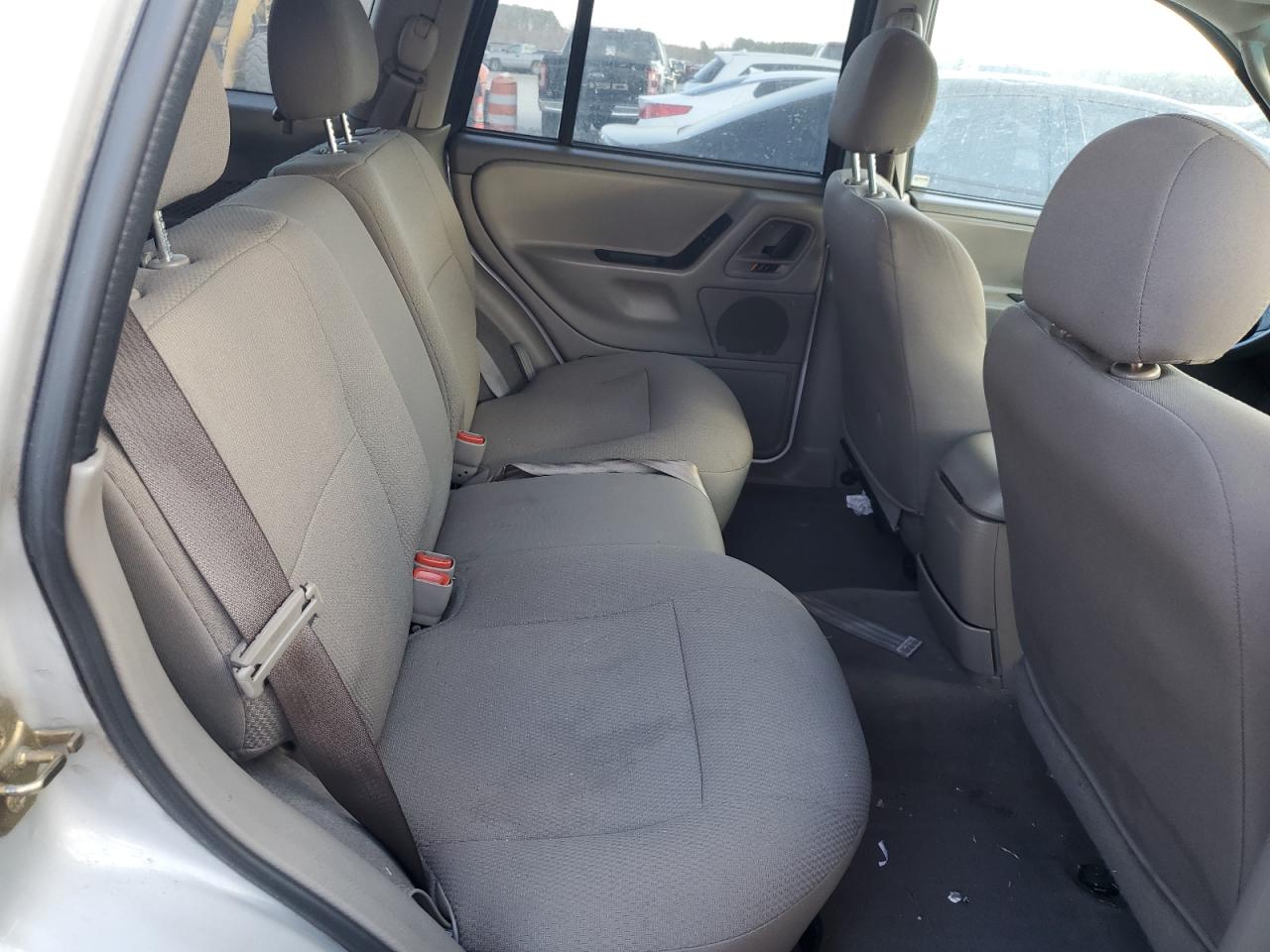 2002 Jeep Grand Cherokee - Image 10