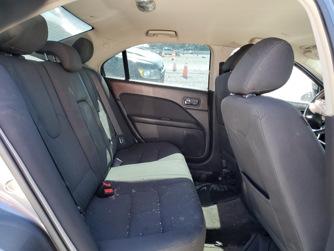 2011 Ford Fusion - Image 10