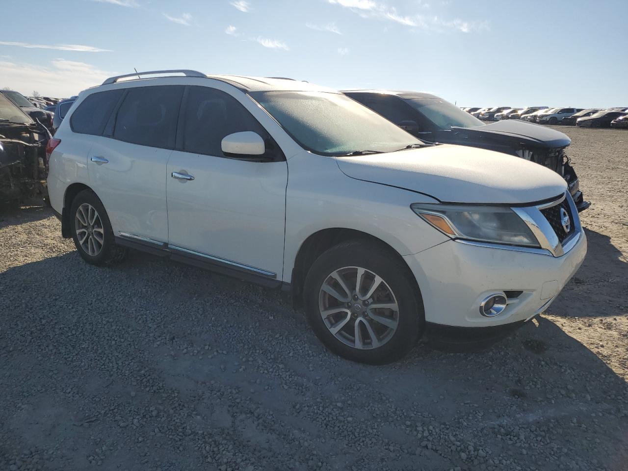 2014 Nissan Pathfinder - Image 4