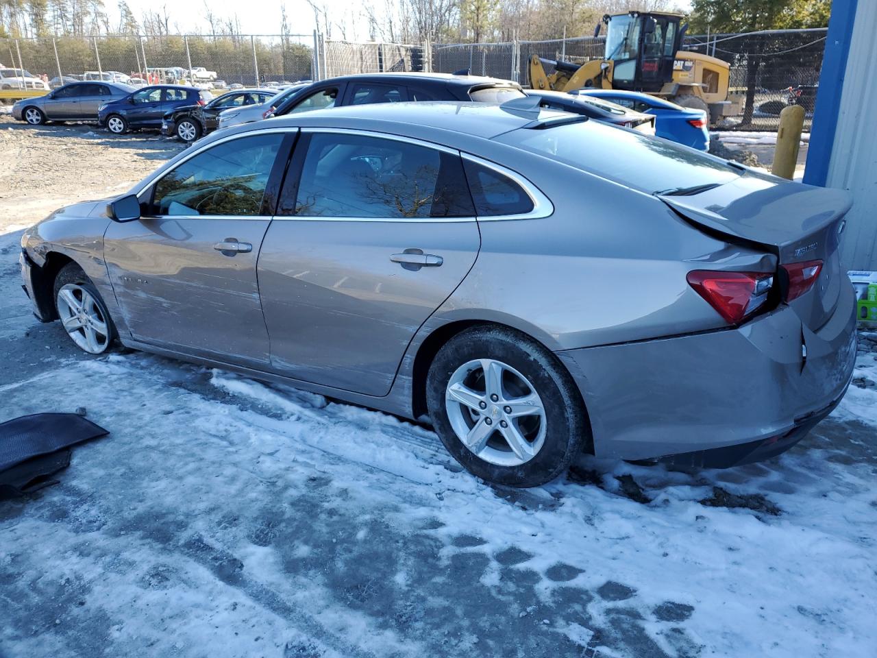 2023 Chevrolet Malibu - Image 2