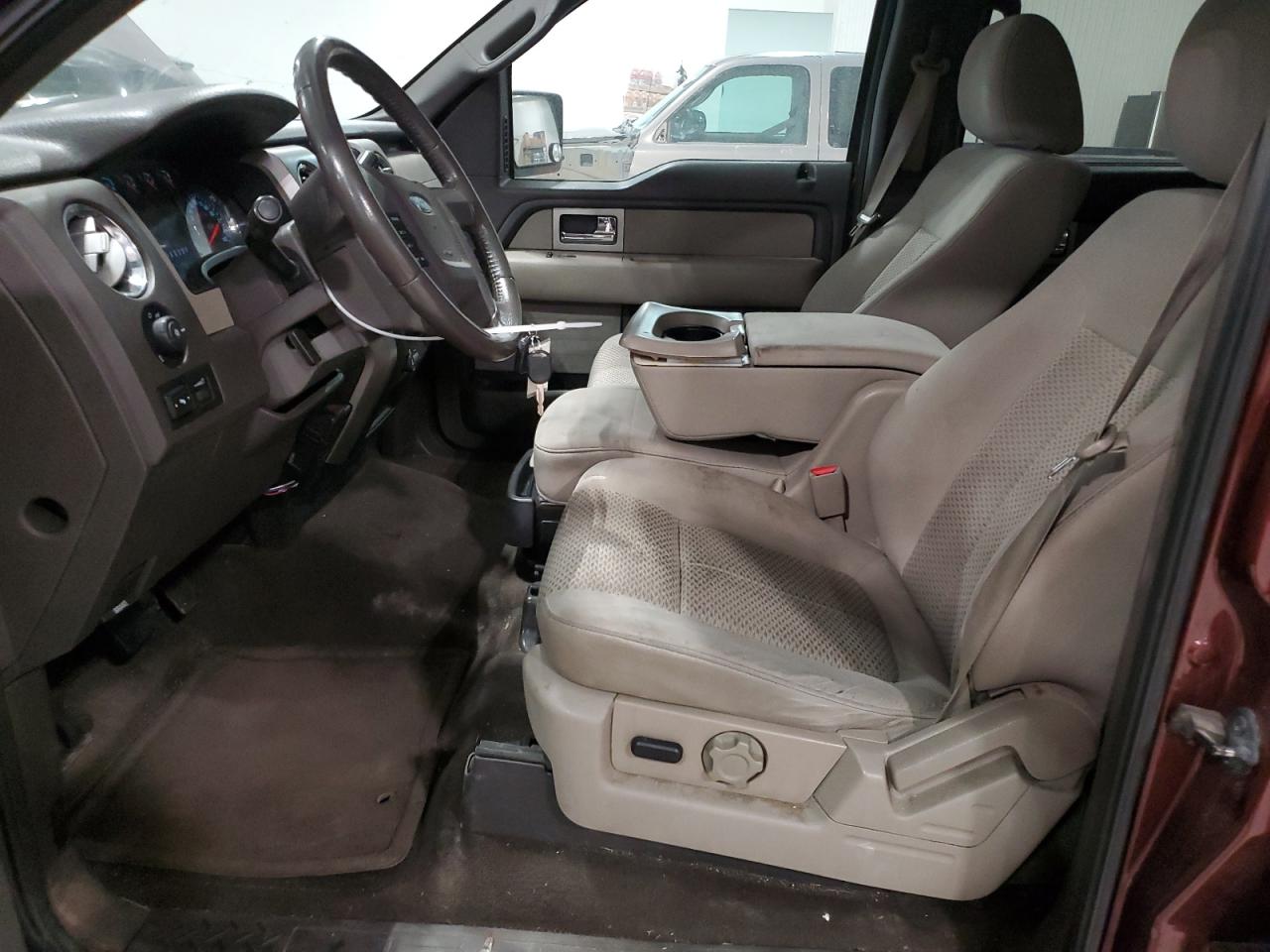 2010 Ford F-150 - Image 7