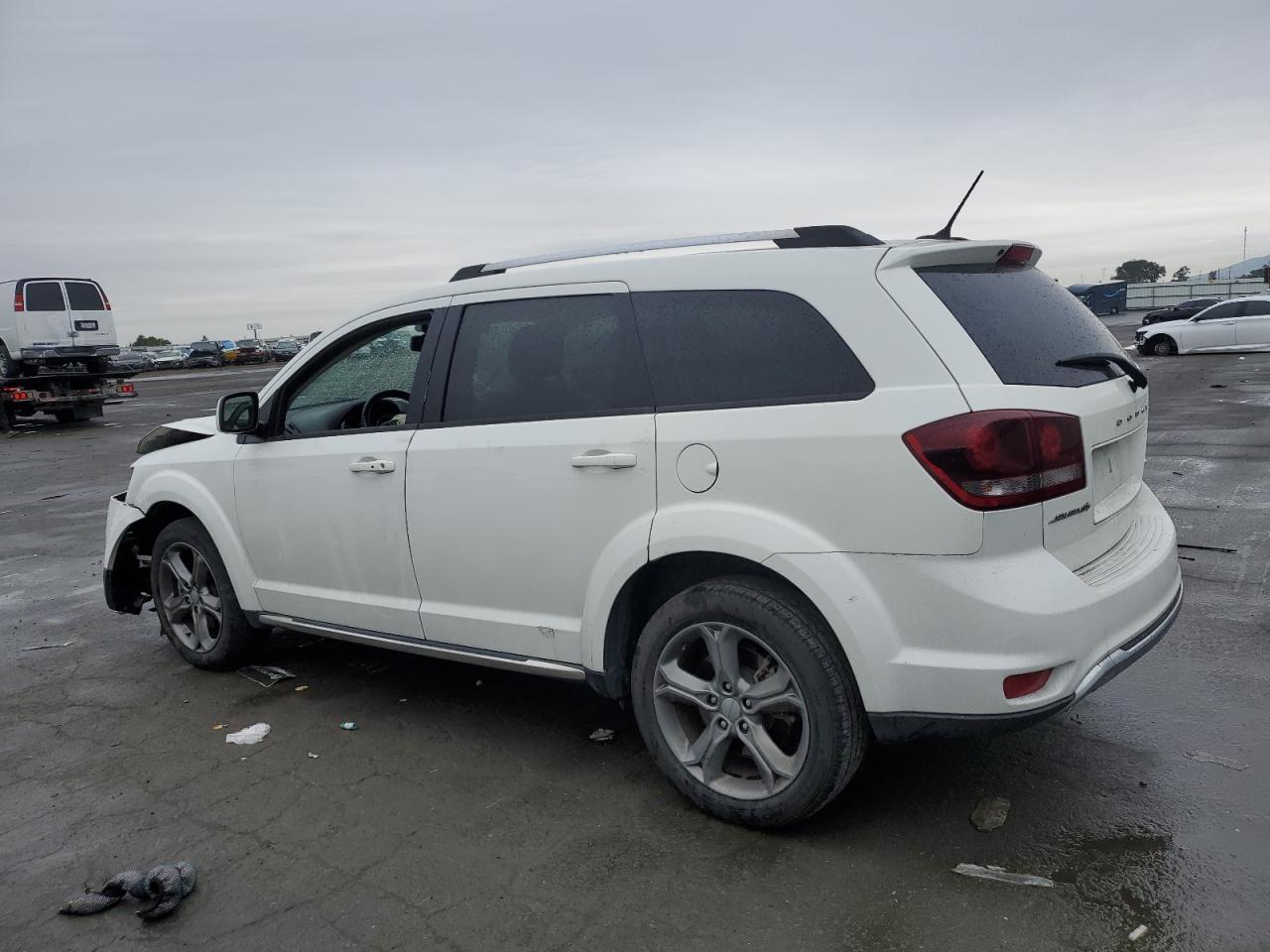 2017 Dodge Journey - Image 2