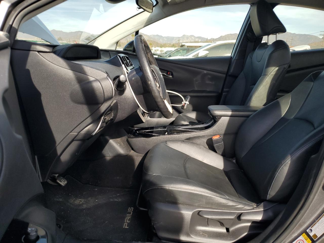 2017 Toyota Prius - Image 7