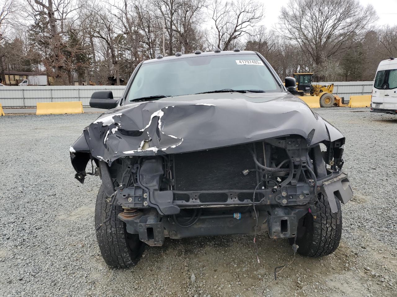 2015 RAM 1500 - Image 5