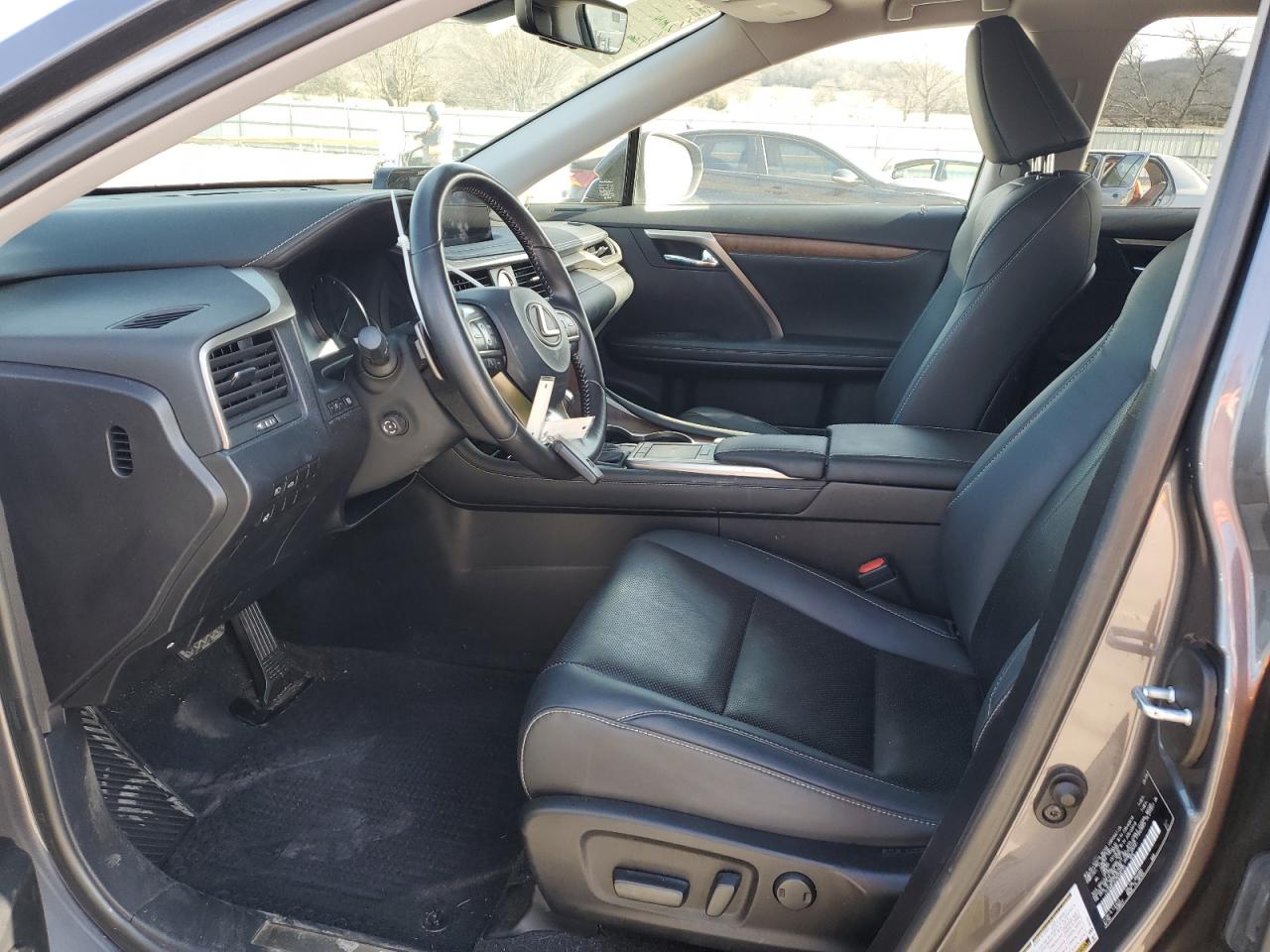 2022 Lexus RX - Image 7