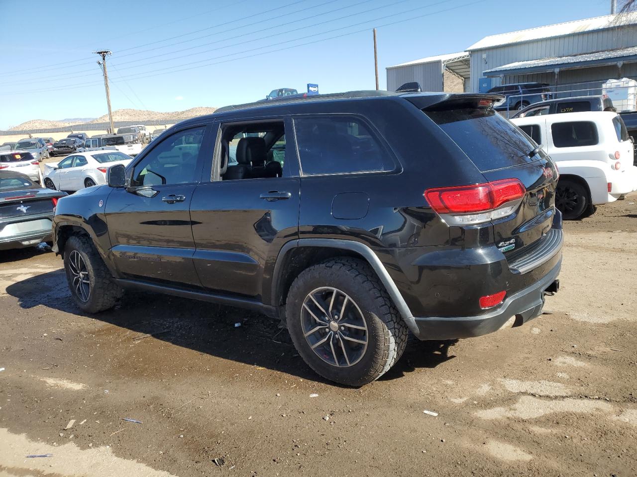 2018 Jeep Grand Cherokee - Image 2