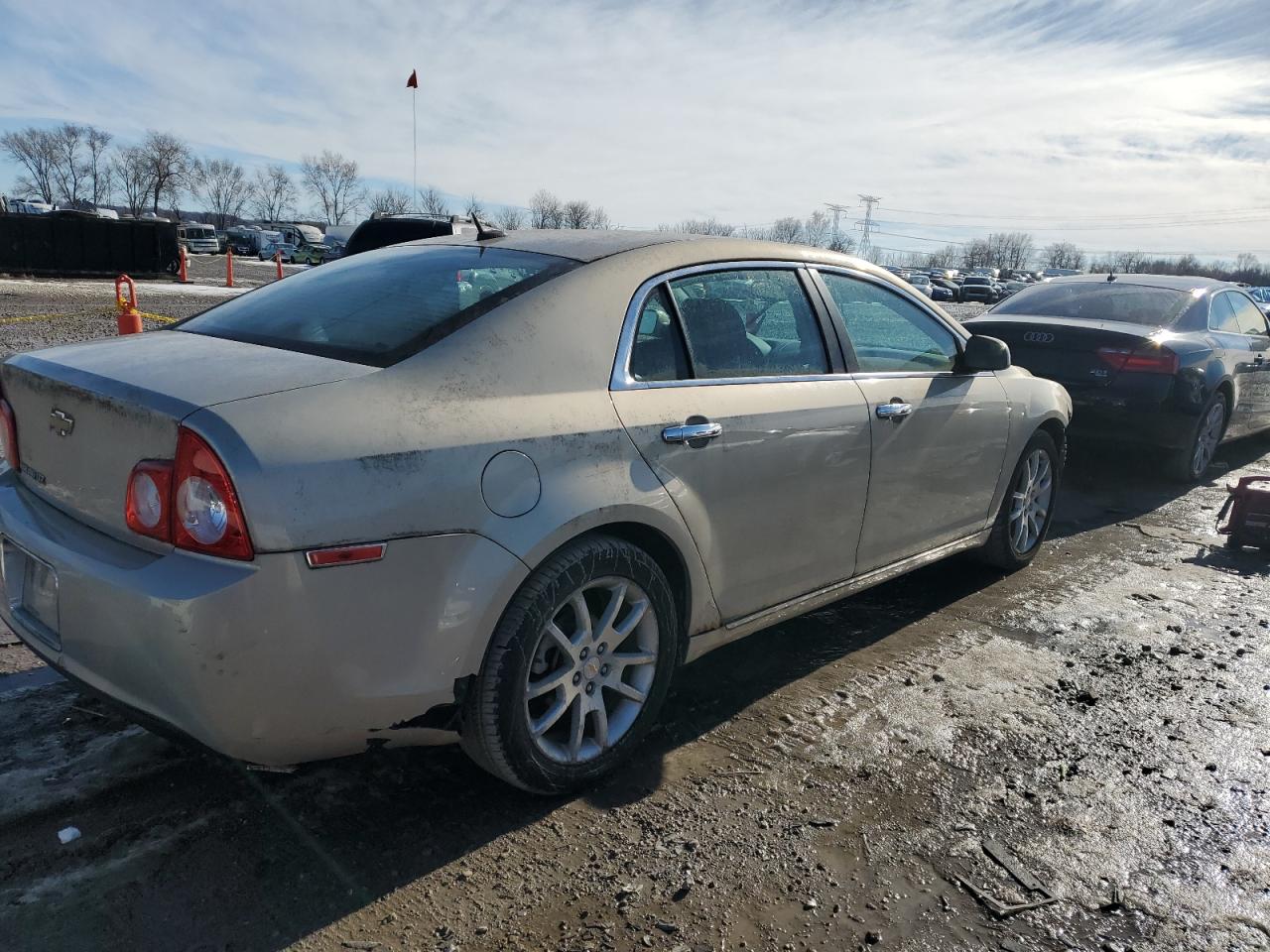 2011 Chevrolet Malibu - Image 3