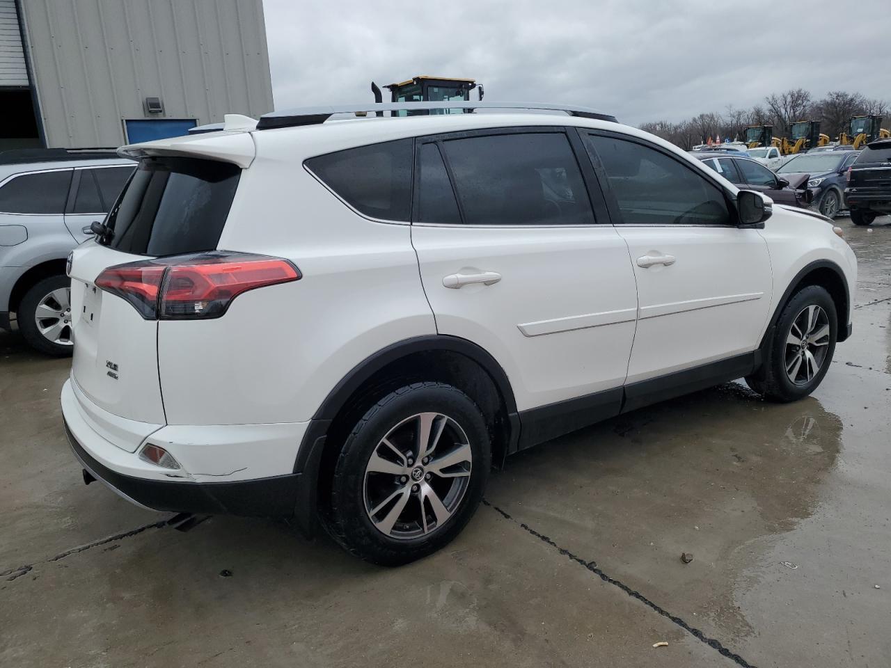2017 Toyota RAV 4 - Image 3