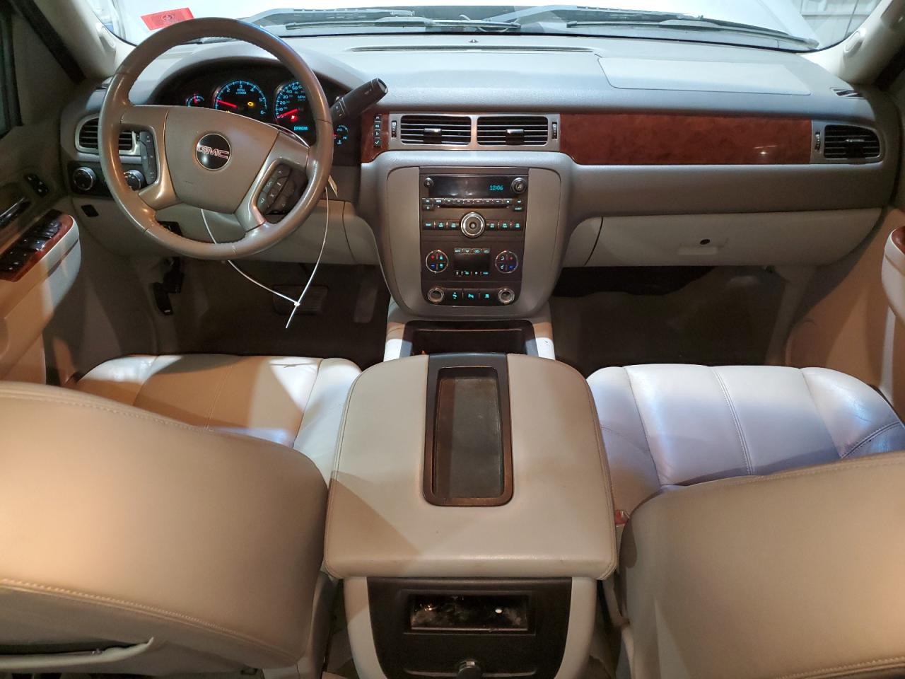 2011 GMC Sierra - Image 8