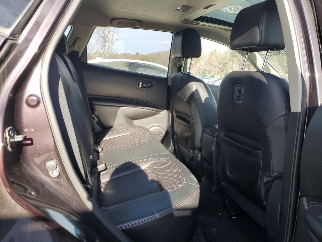 2011 Nissan Rogue - Image 10