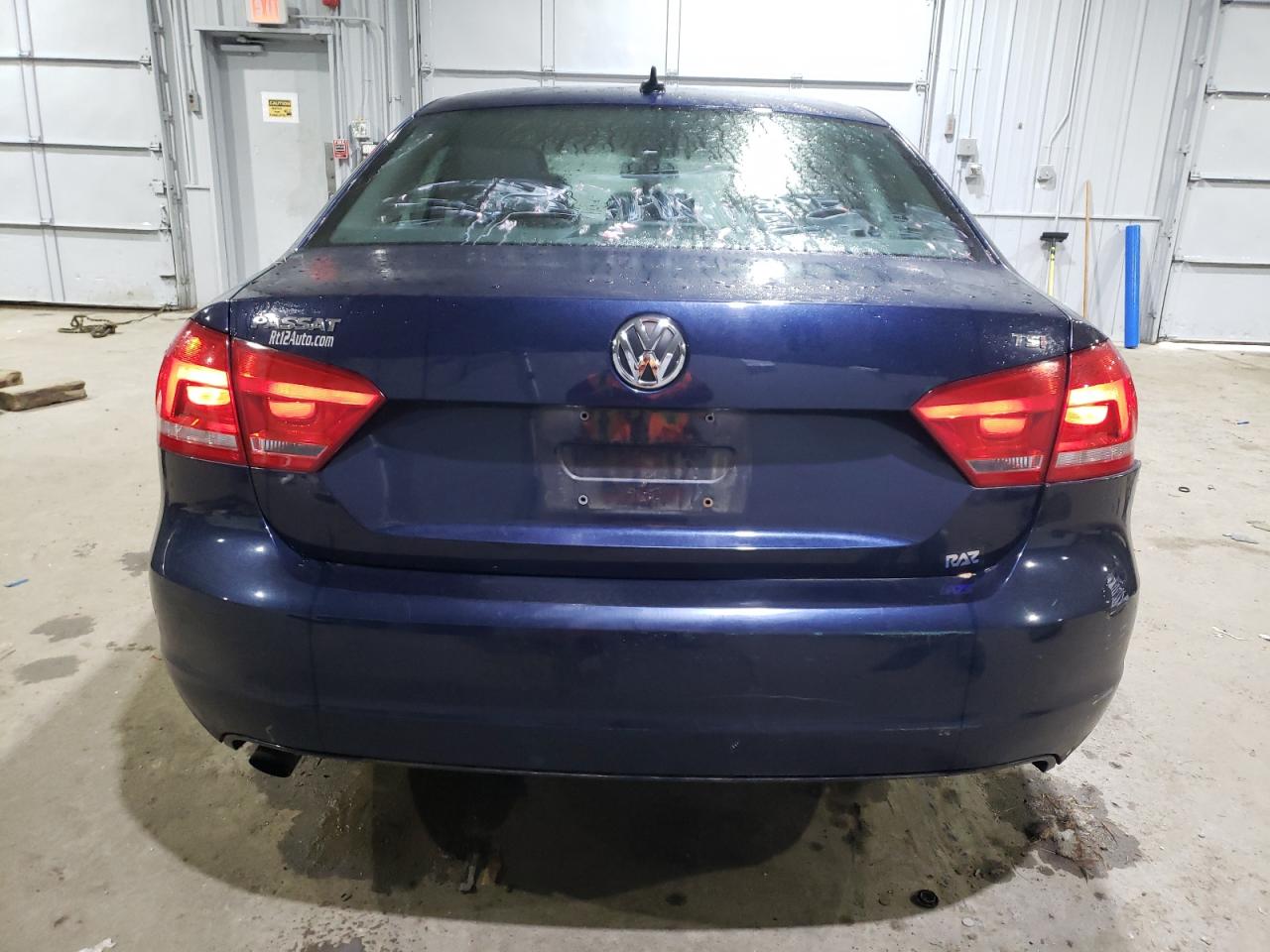 2014 Volkswagen Passat - Image 6