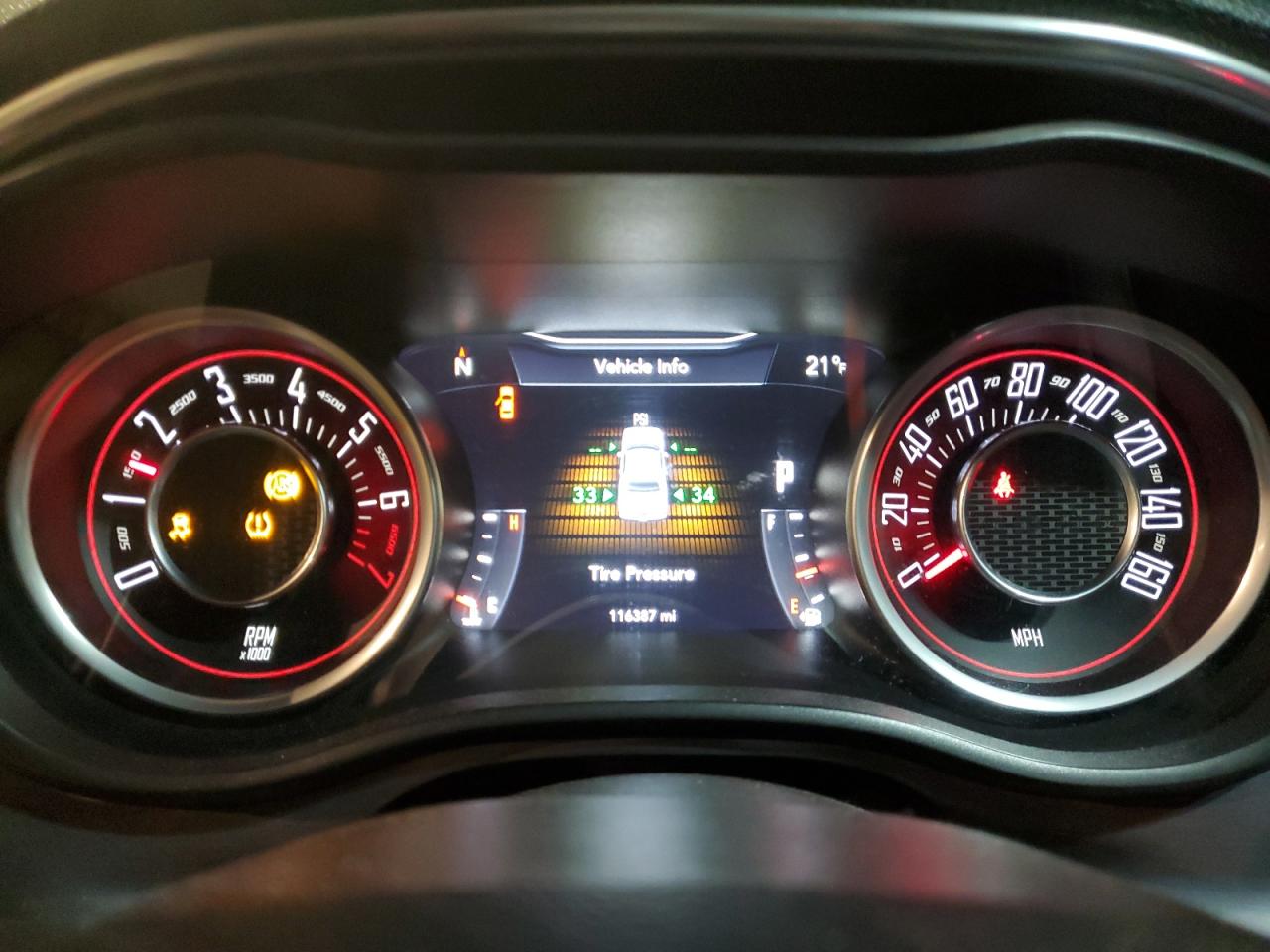 2015 Dodge Challenger - Image 9