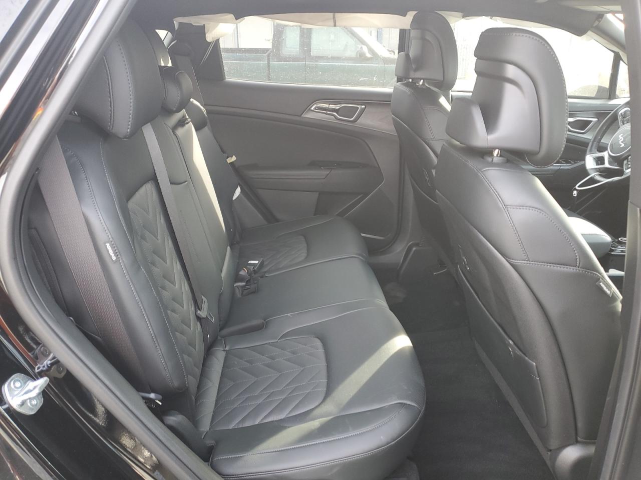 2024 Kia Sportage - Image 12