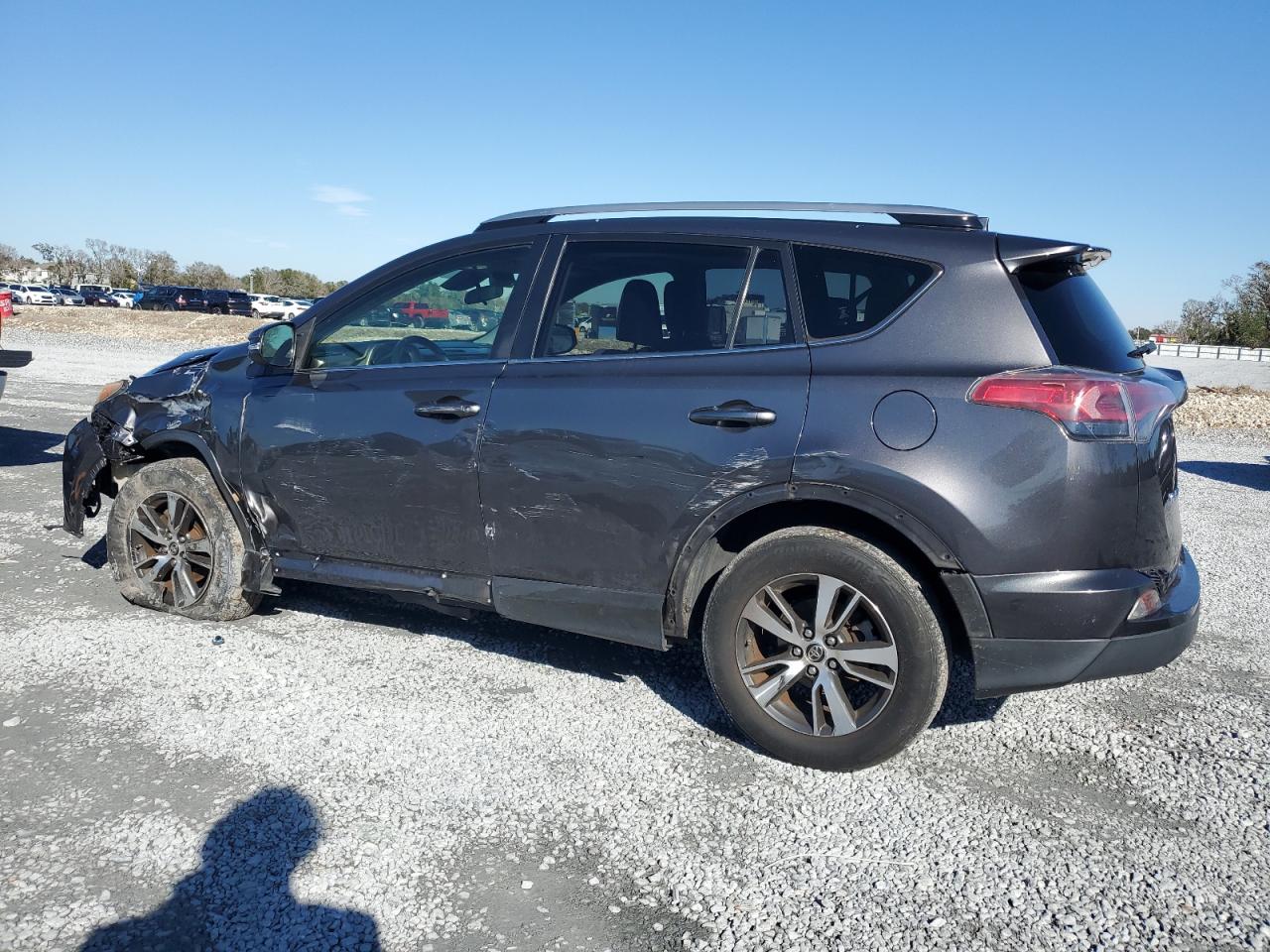 2018 Toyota RAV 4 - Image 2