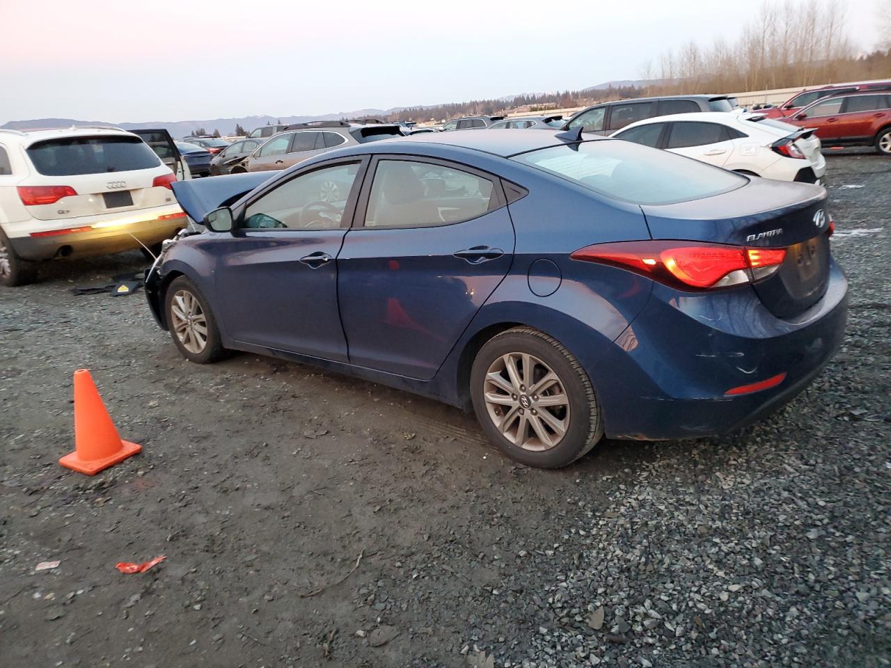 2015 Hyundai Elantra - Image 2